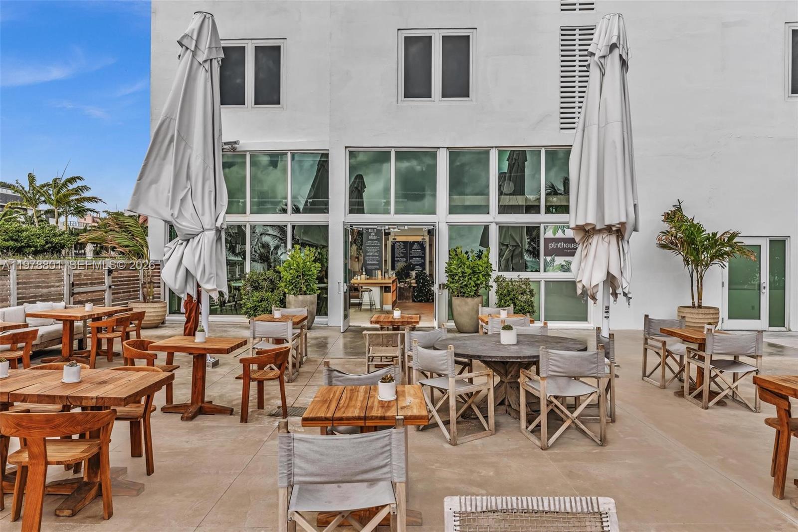 2301 Collins Ave #1041/42 Miami Beach, FL 33139