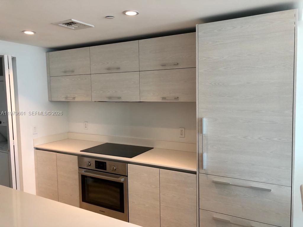 1300 S Miami Ave #2704 Miami, FL 33130