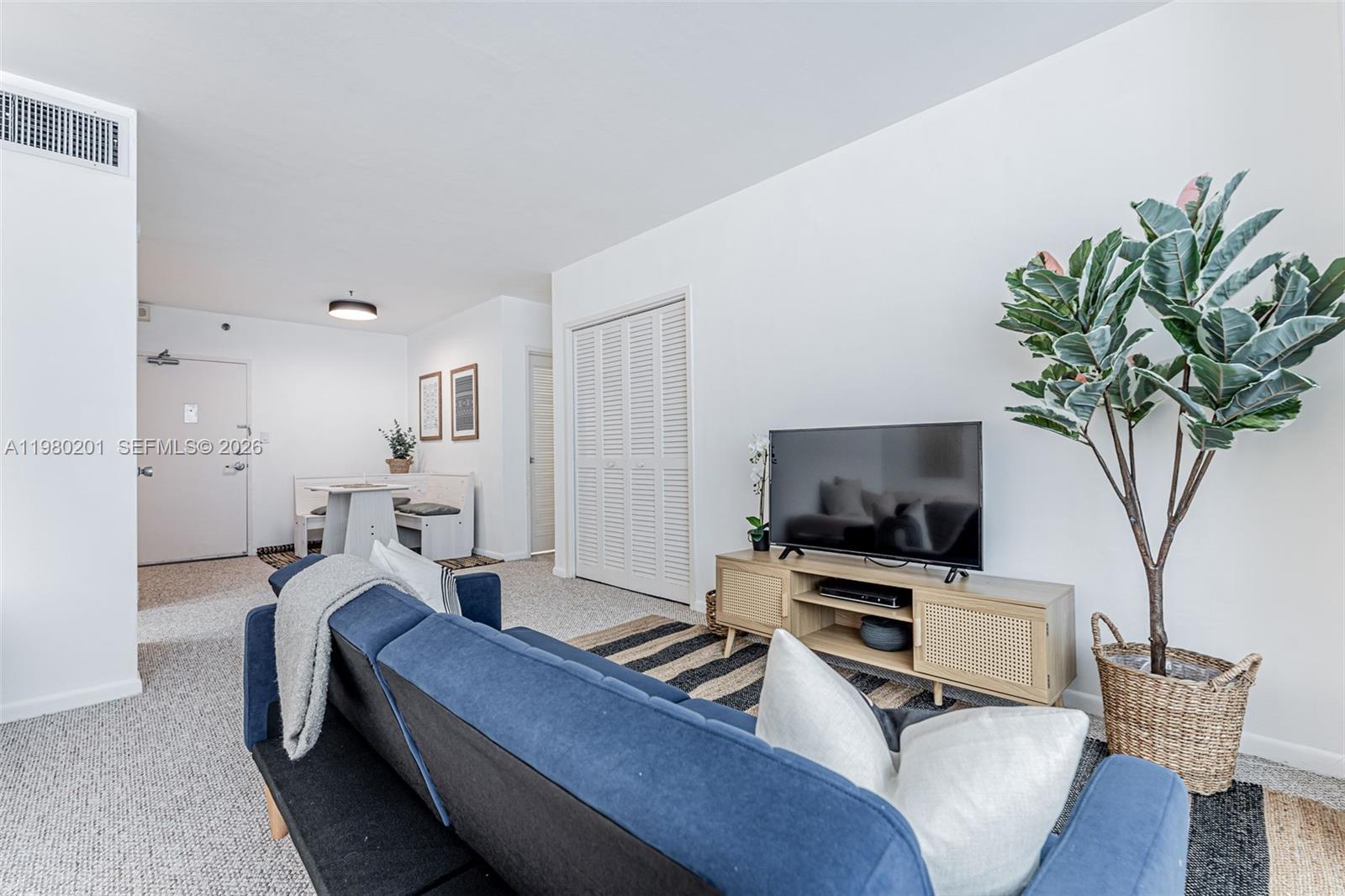 1000 West Ave #432 Miami Beach, FL 33139