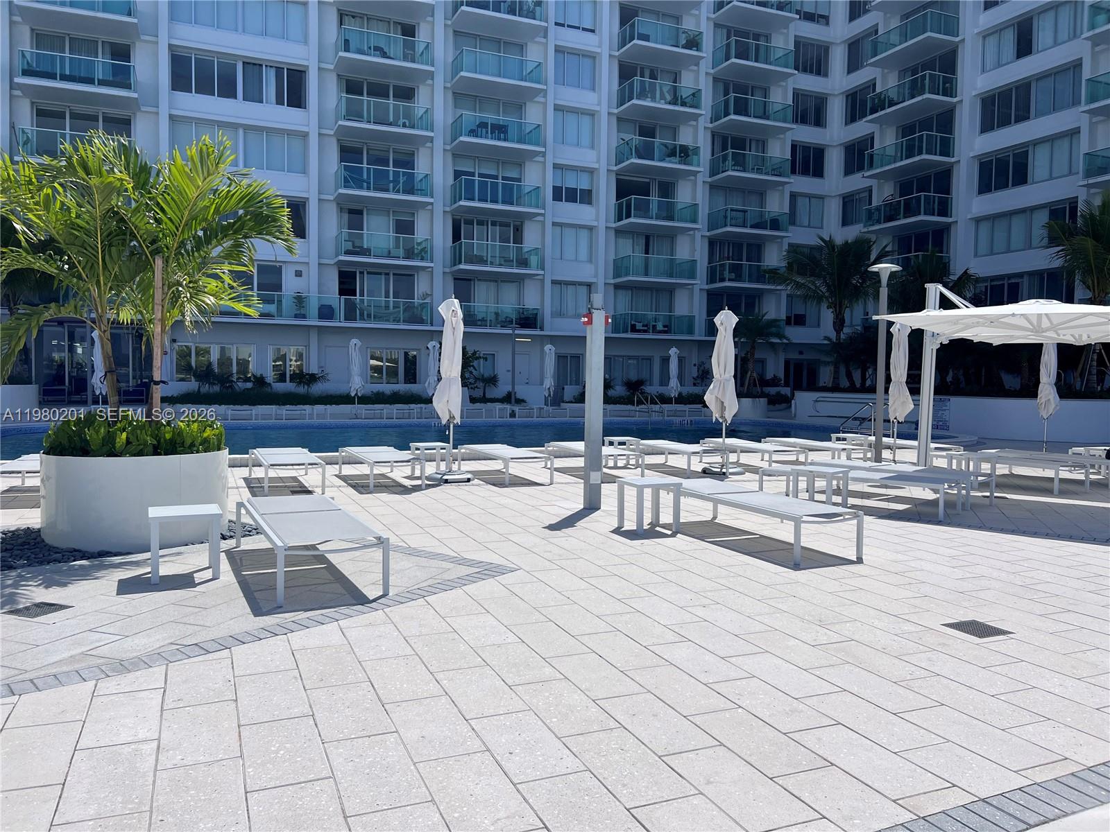 1000 West Ave #432 Miami Beach, FL 33139