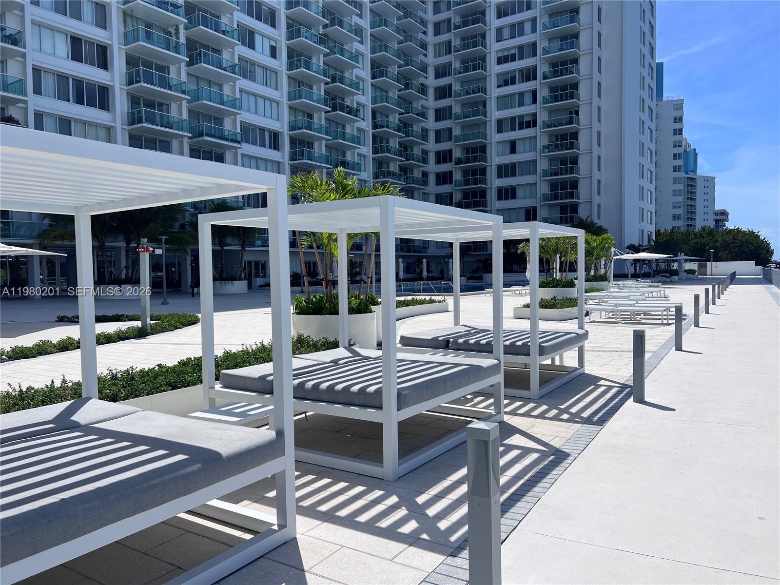 1000 West Ave #432 Miami Beach, FL 33139