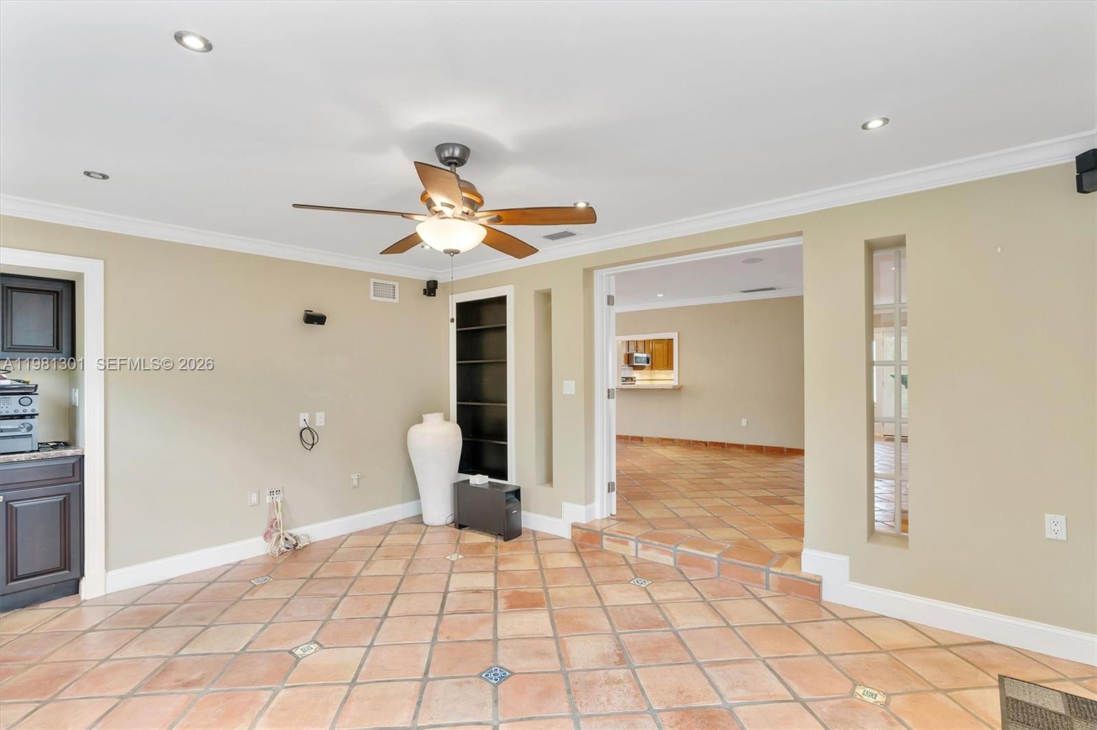 300 187th St Sunny Isles Beach, FL 33160