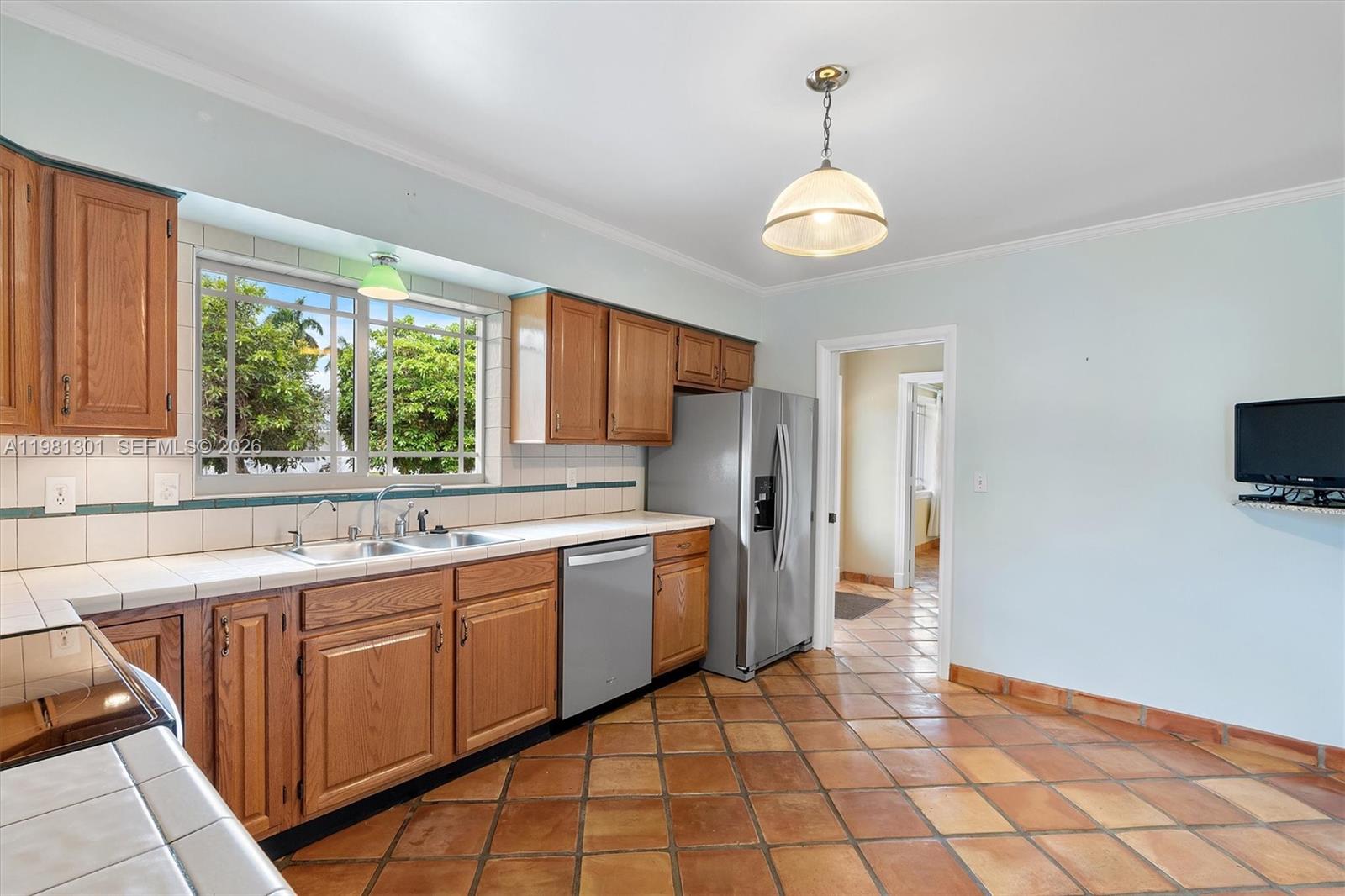 300 187th St Sunny Isles Beach, FL 33160