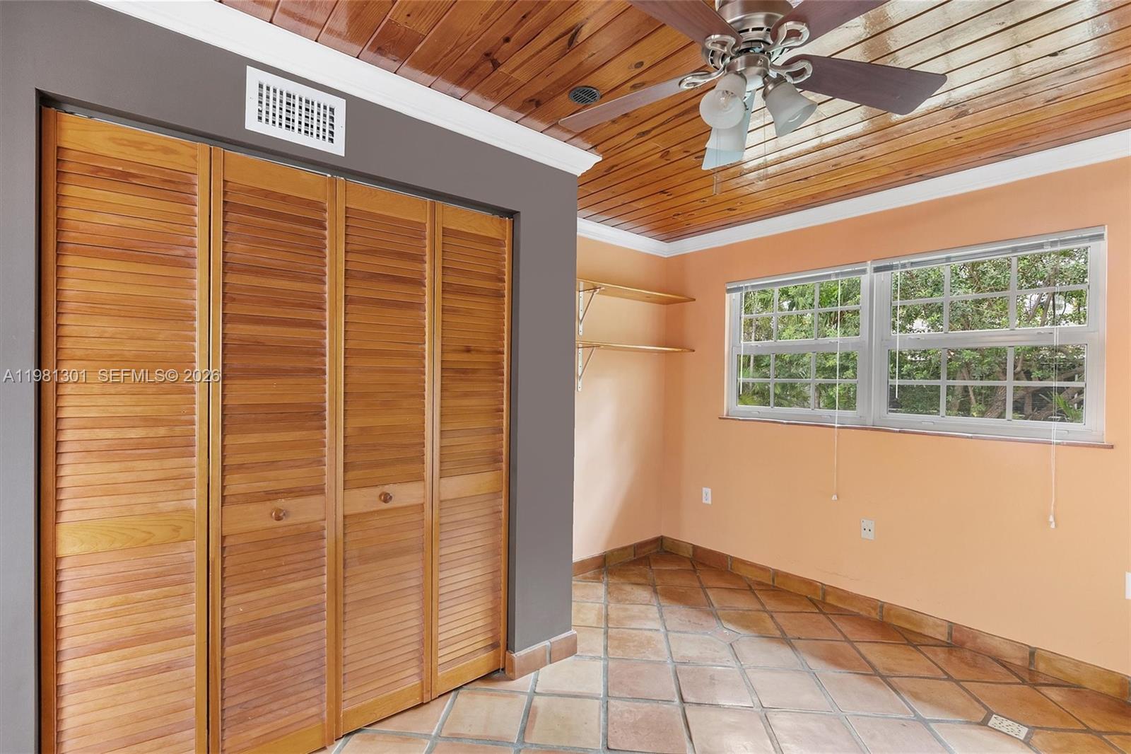 300 187th St Sunny Isles Beach, FL 33160