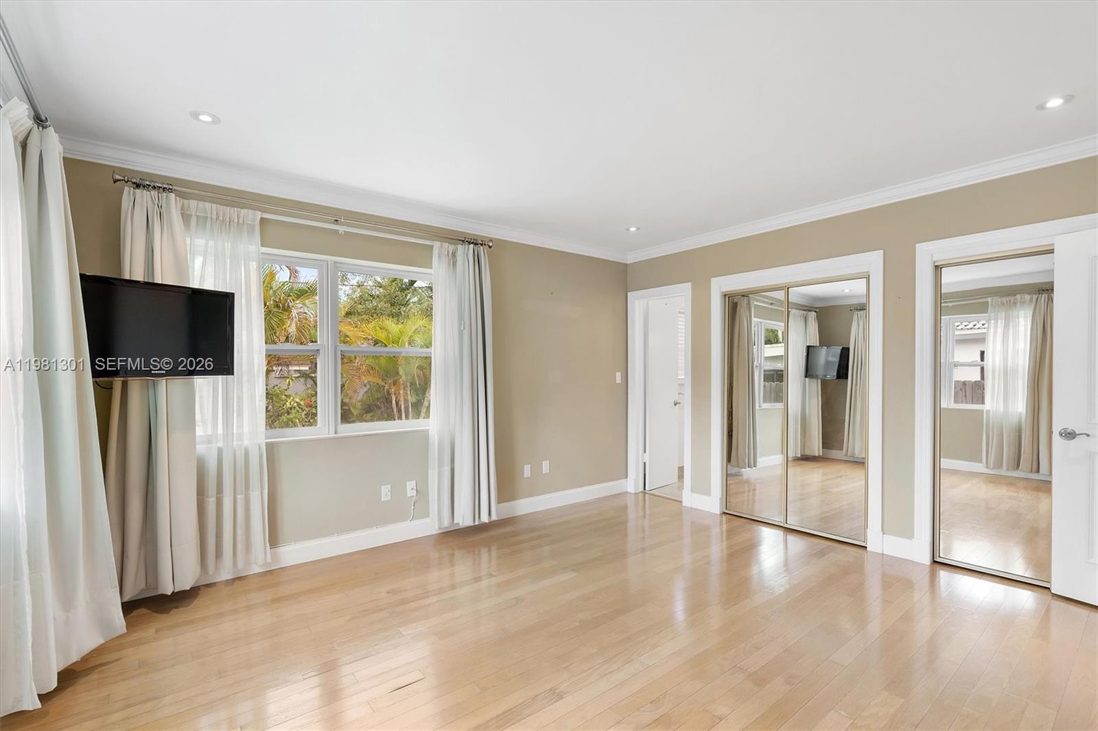 300 187th St Sunny Isles Beach, FL 33160