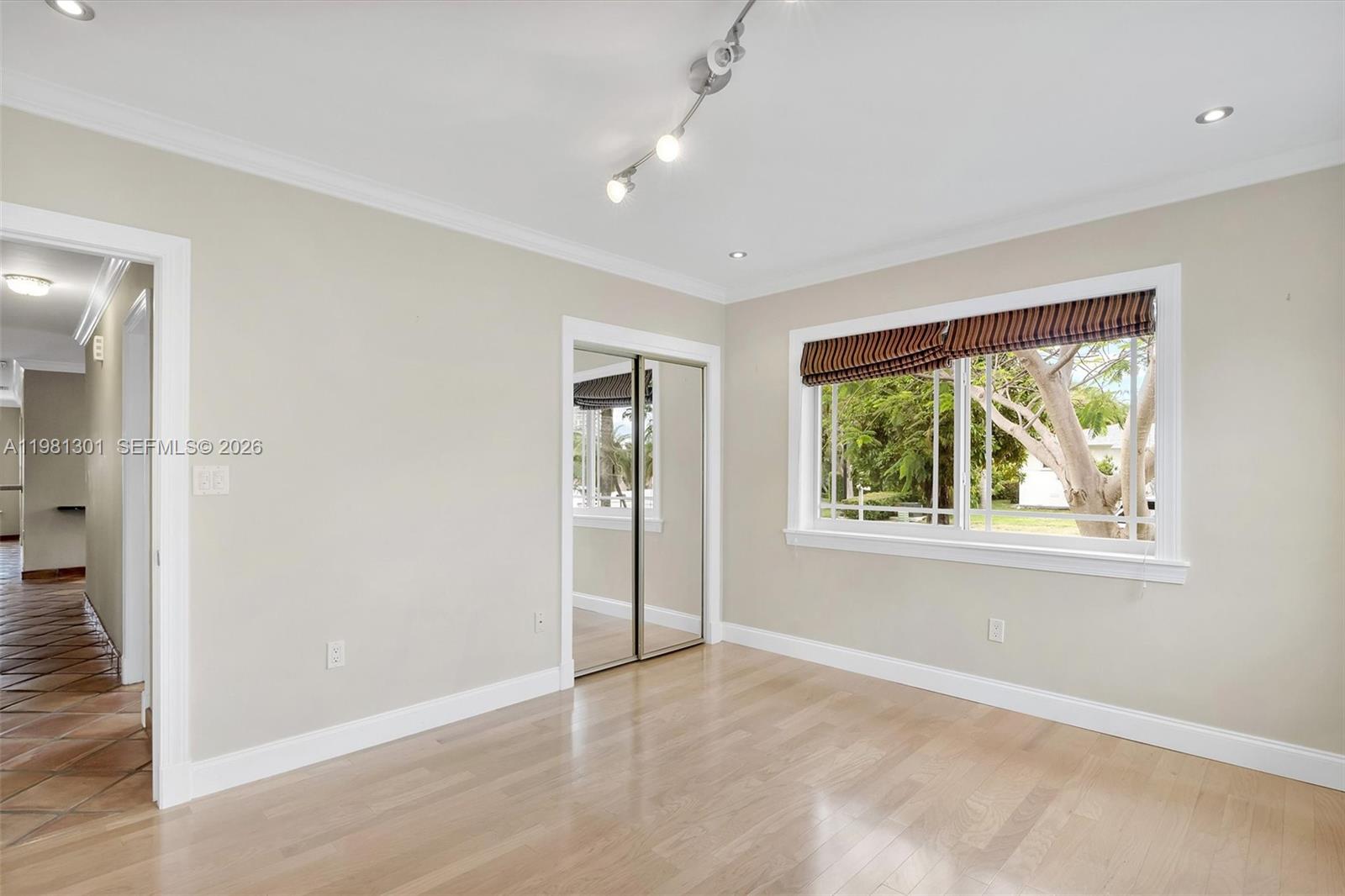 300 187th St Sunny Isles Beach, FL 33160