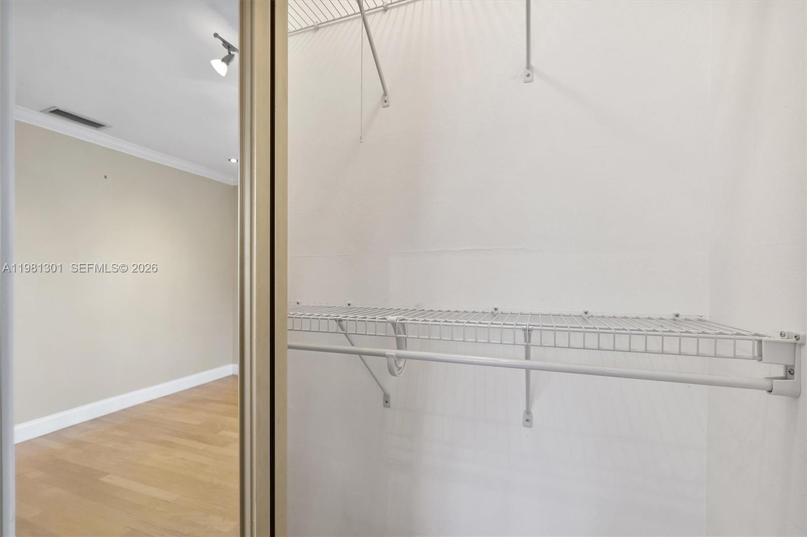 300 187th St Sunny Isles Beach, FL 33160