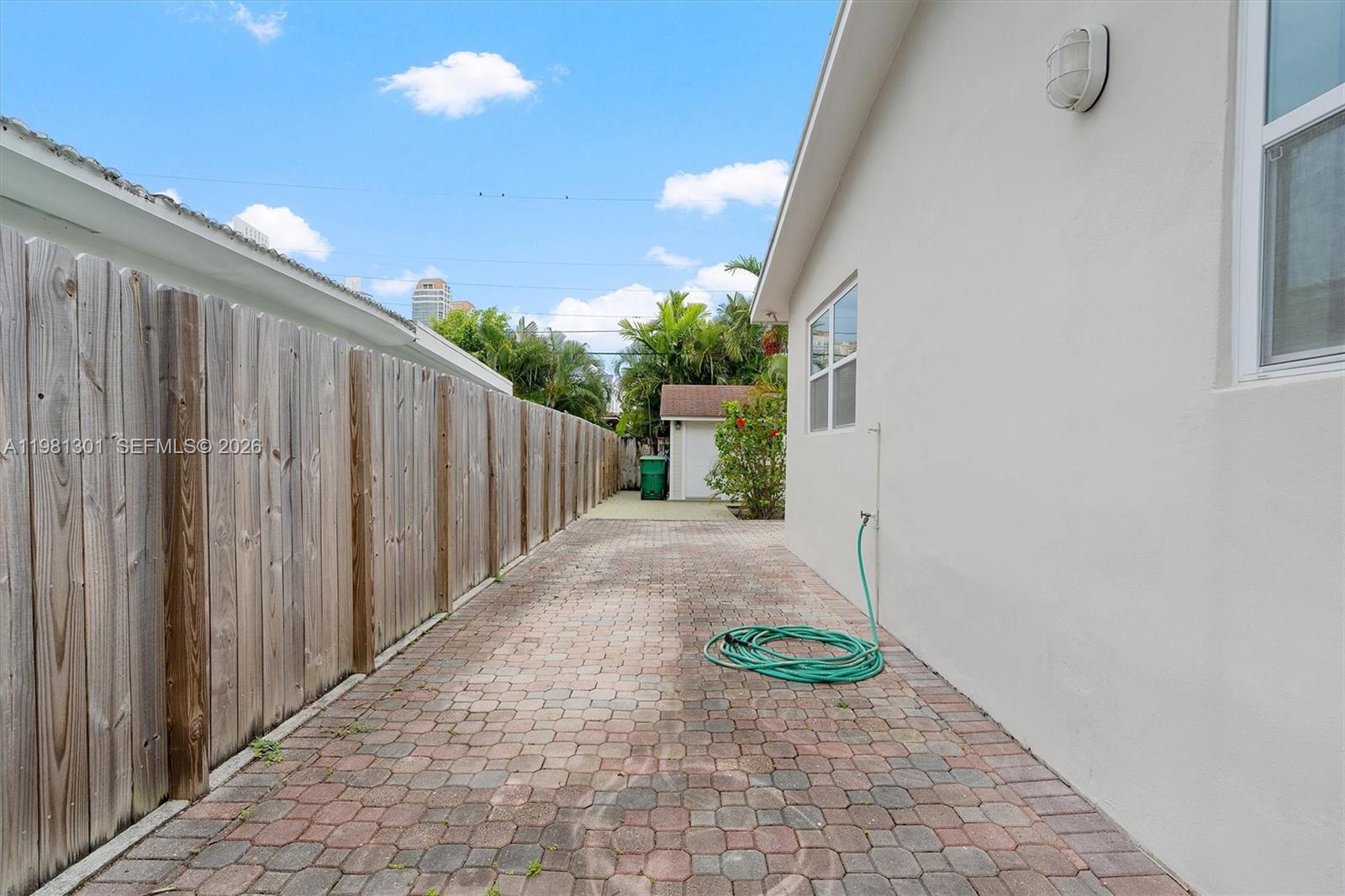 300 187th St Sunny Isles Beach, FL 33160