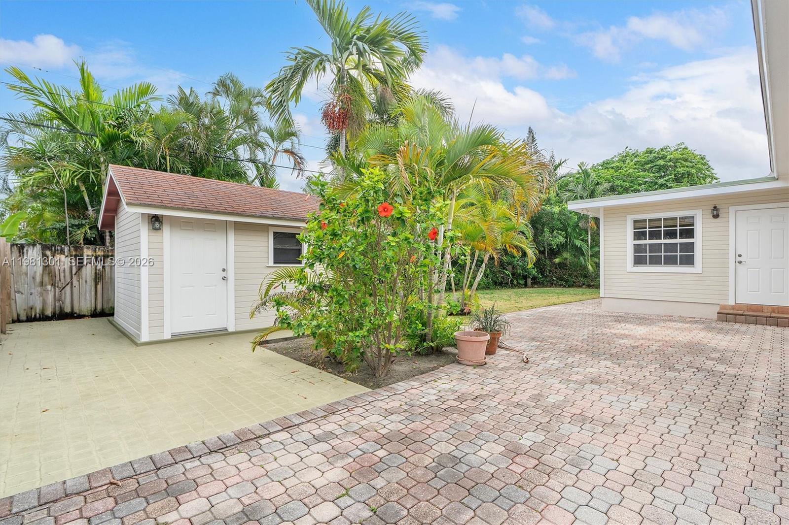 300 187th St Sunny Isles Beach, FL 33160