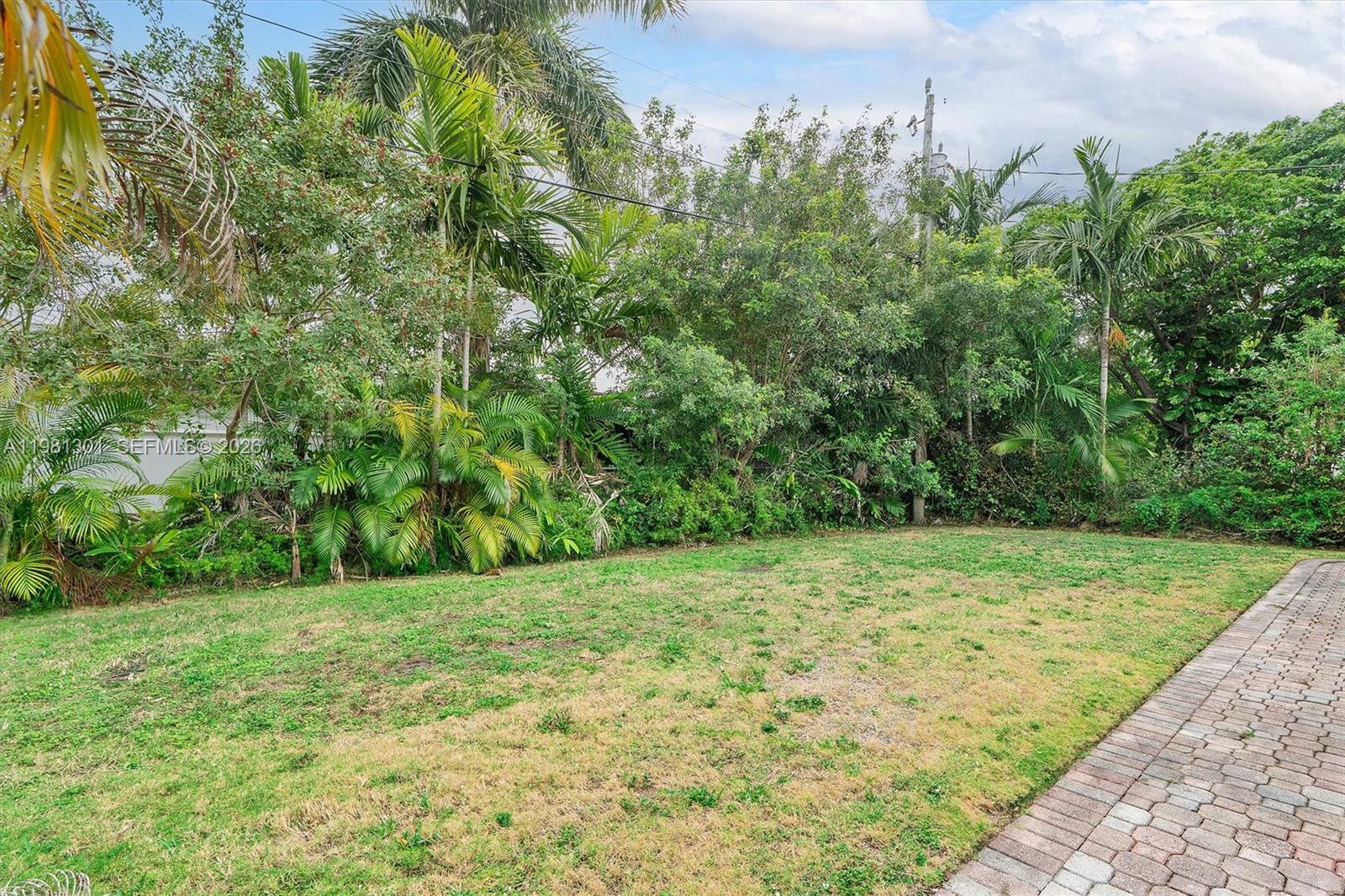 300 187th St Sunny Isles Beach, FL 33160