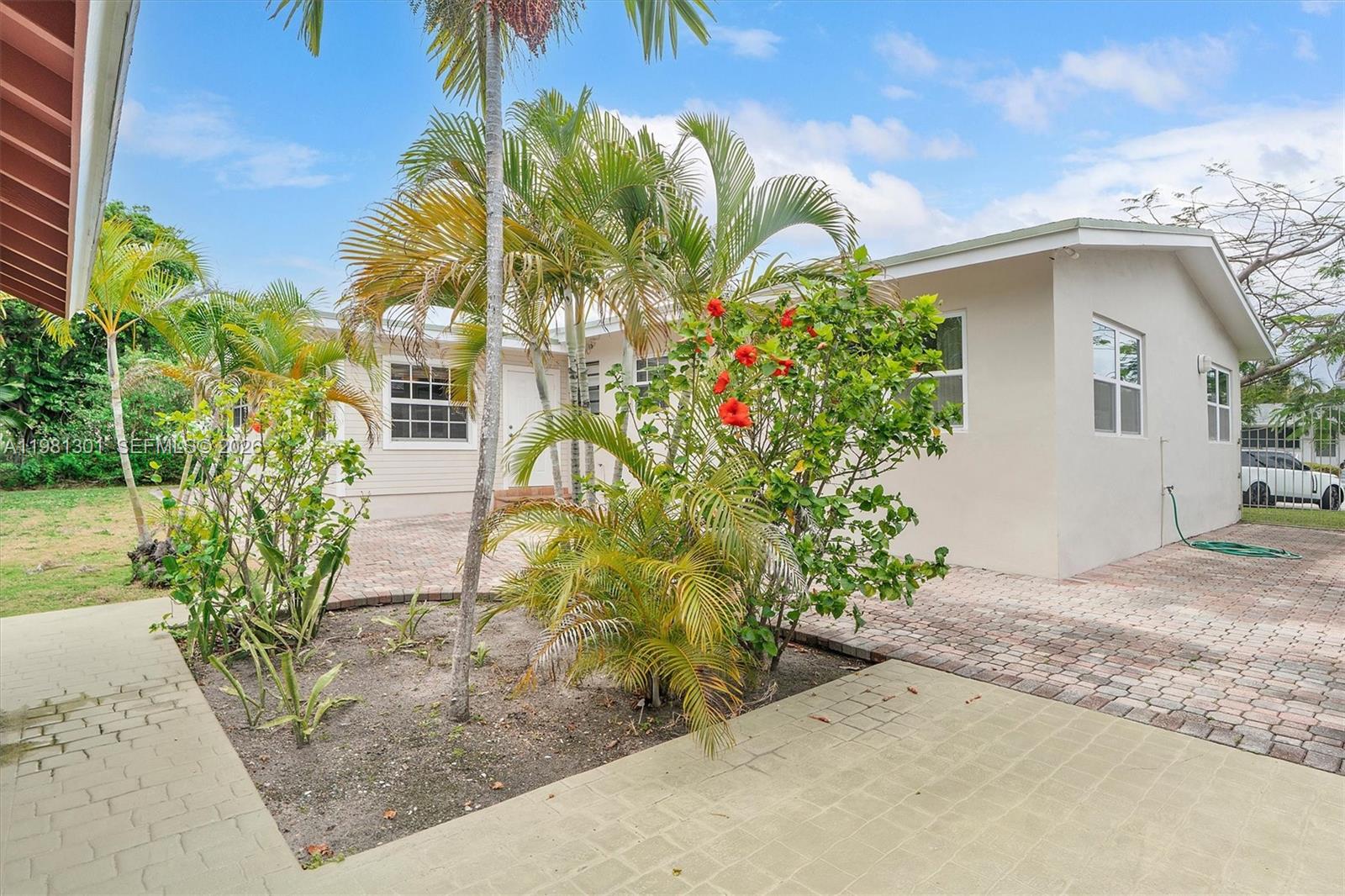 300 187th St Sunny Isles Beach, FL 33160