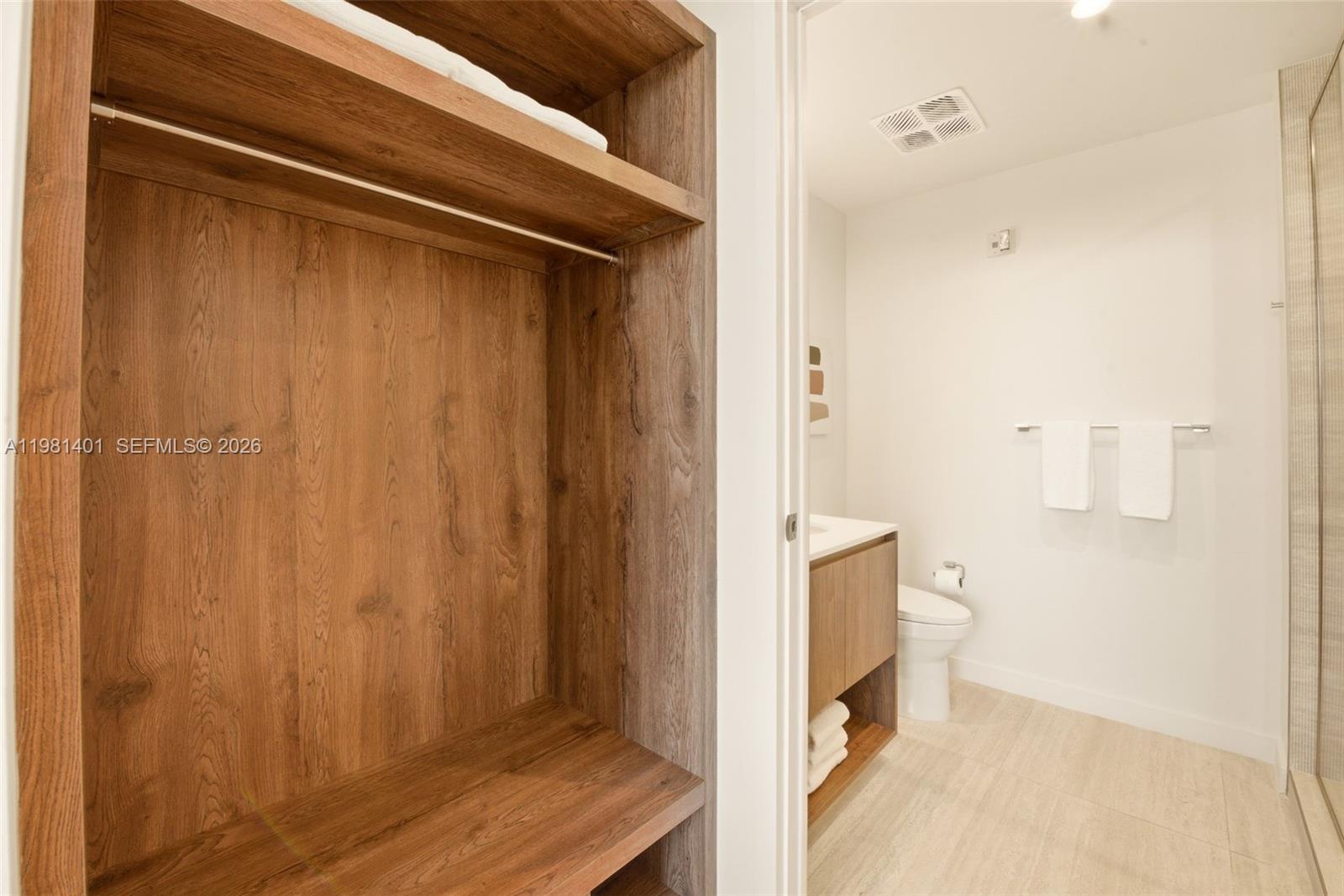 1611 Sw 2nd Ave #301 Miami, FL 33129