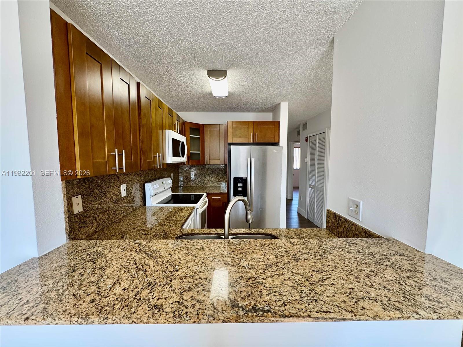 4681 NW 9th St #211 Miami, FL 33126