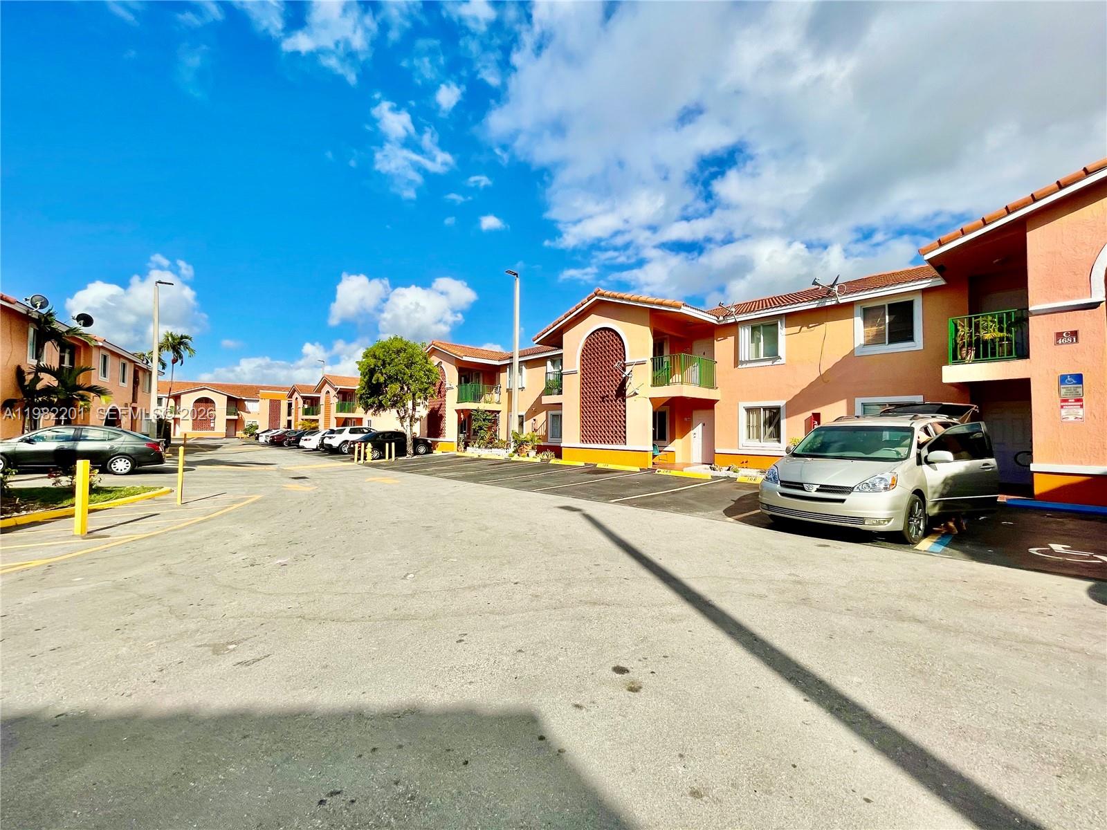 4681 NW 9th St #211 Miami, FL 33126