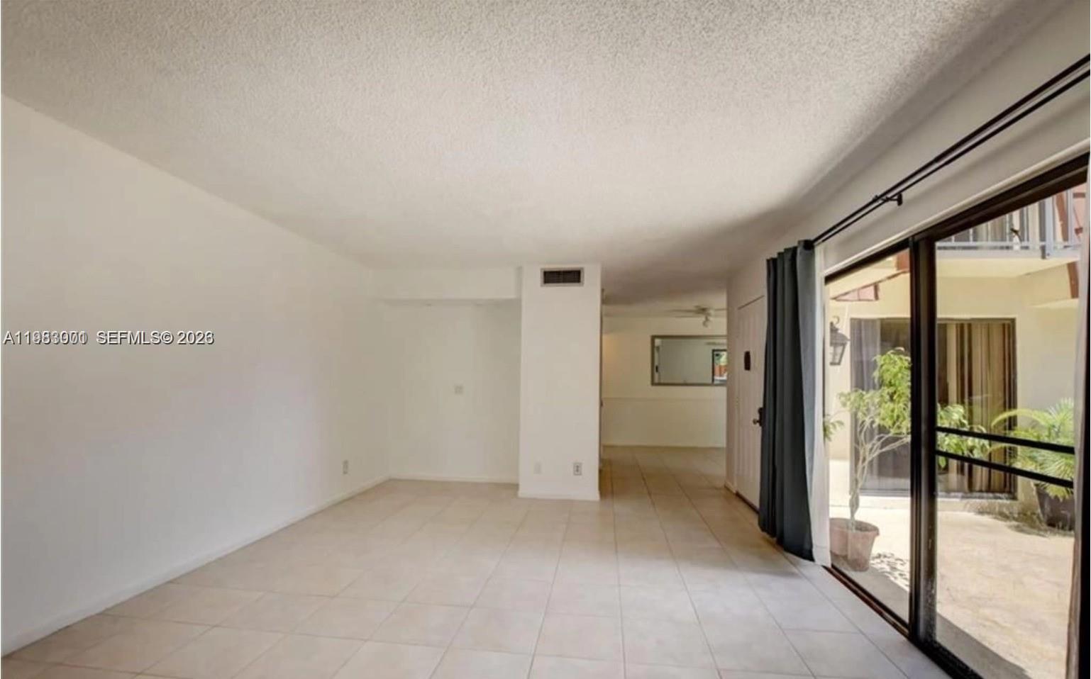 3103 Spanish Dr #2A Delray Beach, FL 33445