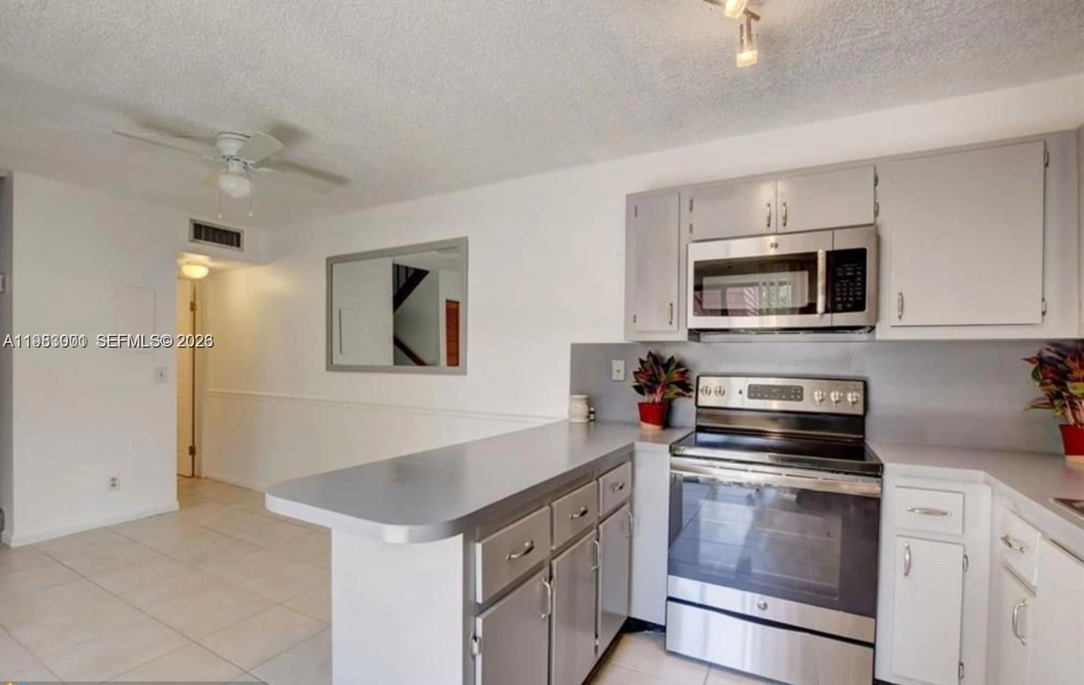 3103 Spanish Dr #2A Delray Beach, FL 33445