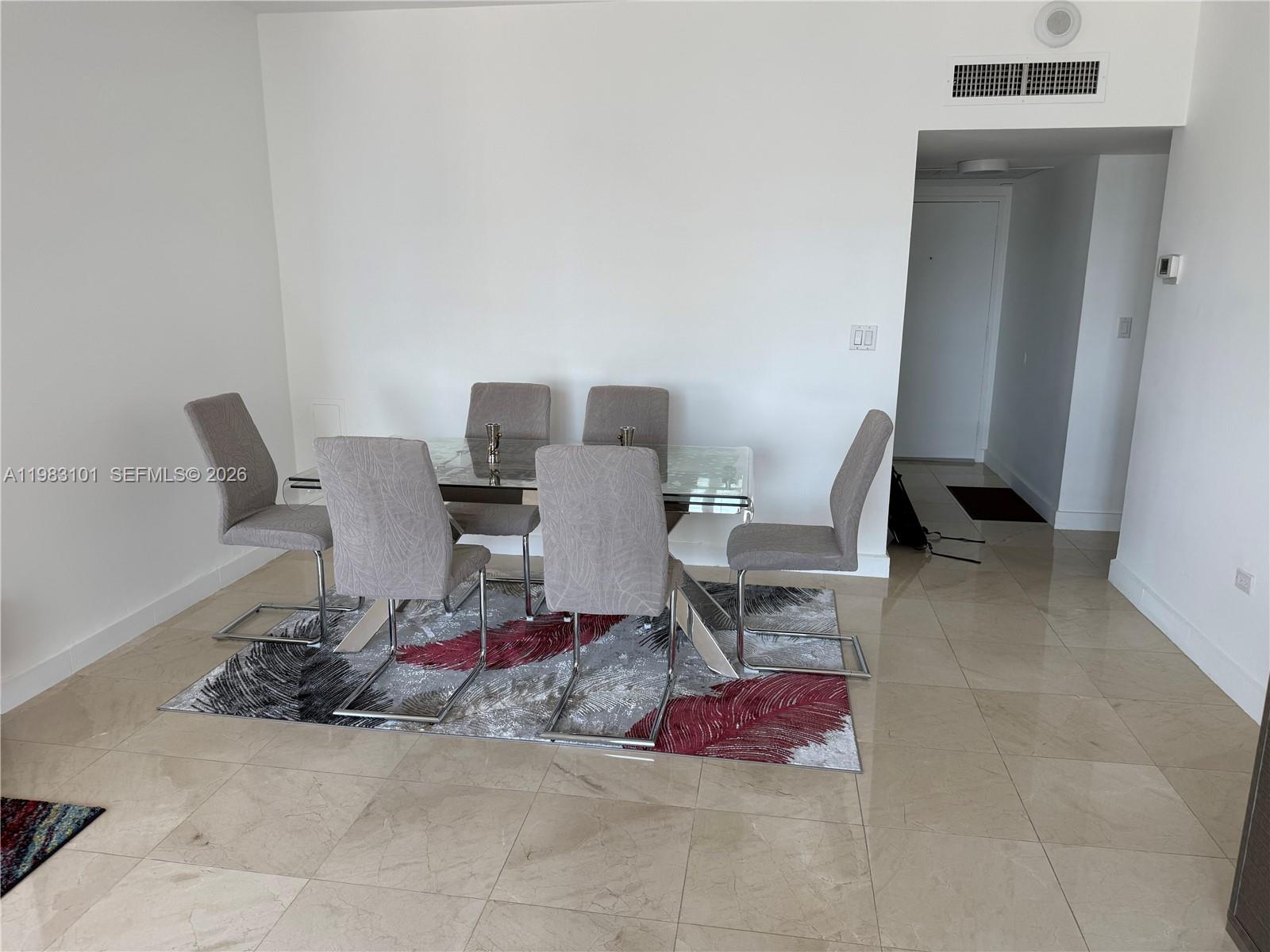 5555 Collins Ave #17A Miami Beach, FL 33140