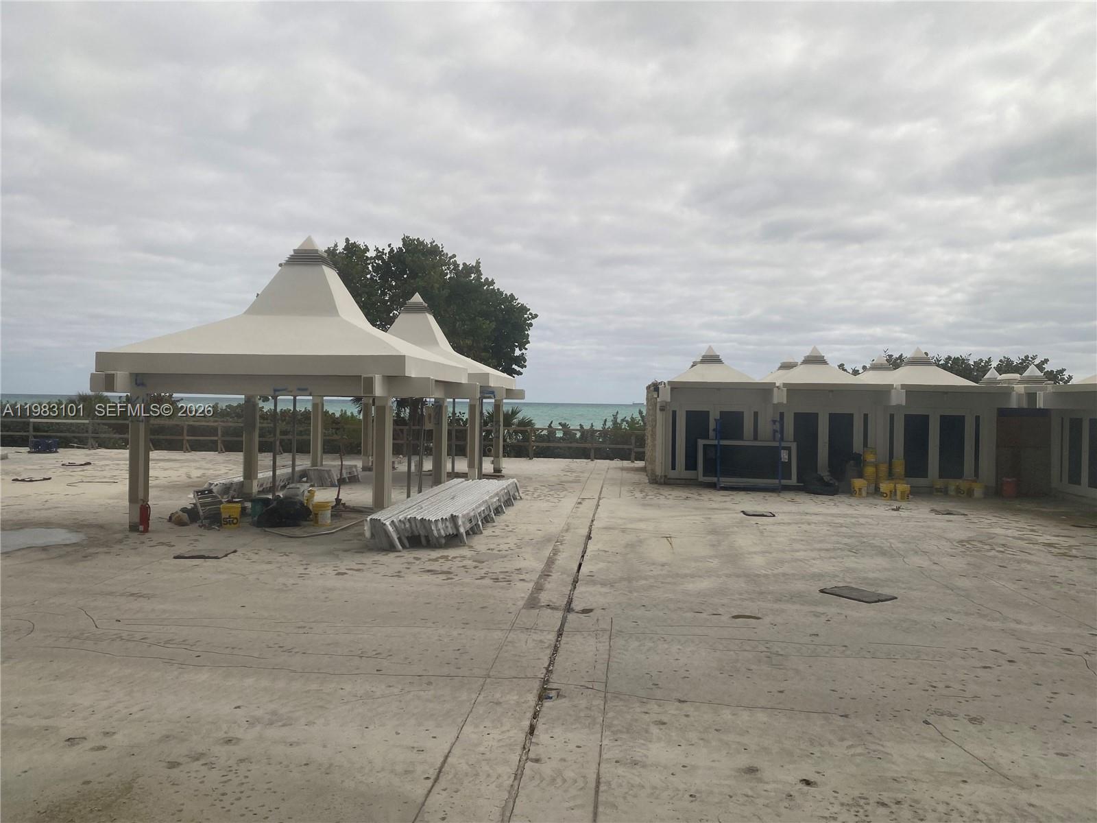 5555 Collins Ave #17A Miami Beach, FL 33140