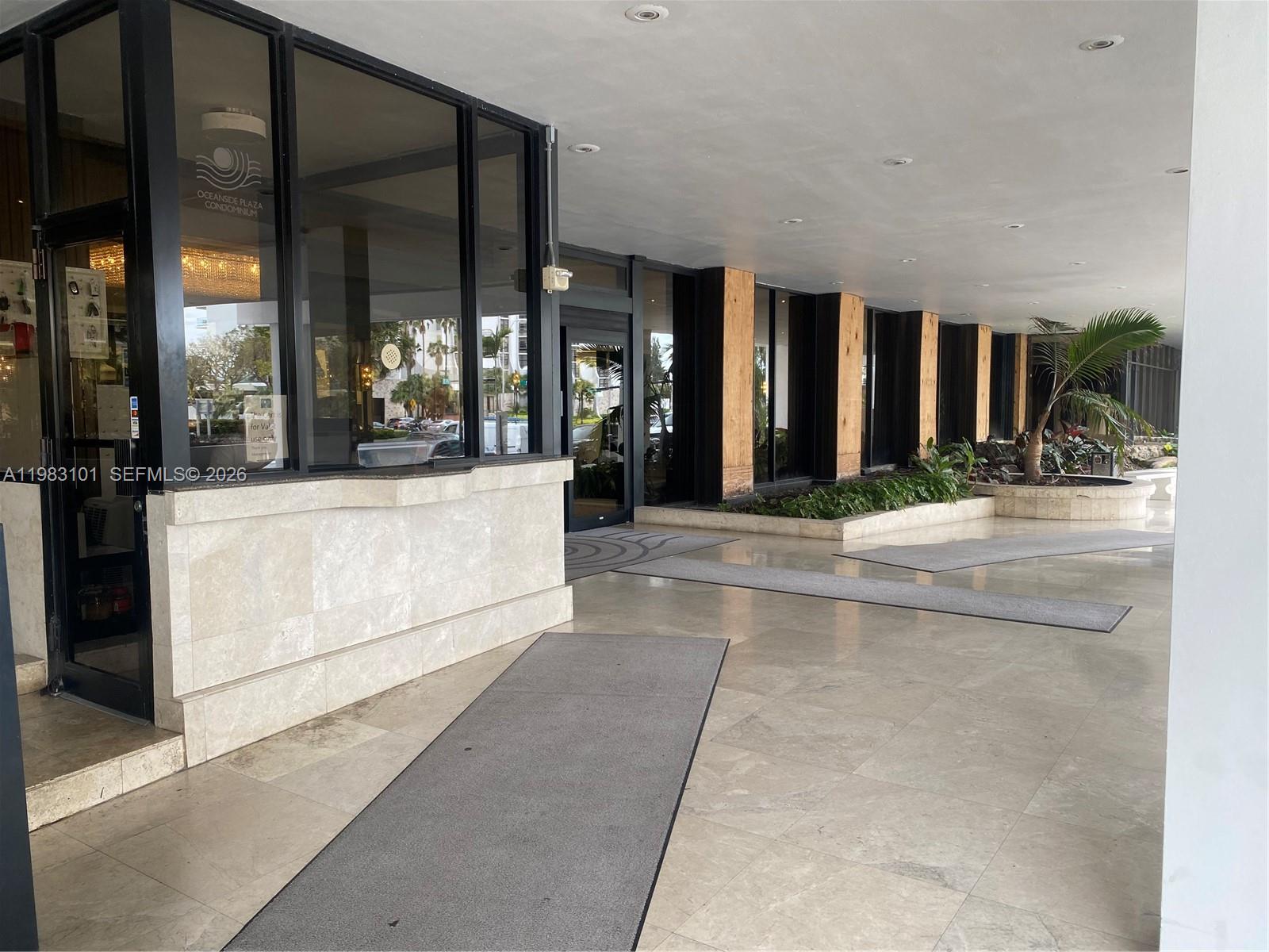 5555 Collins Ave #17A Miami Beach, FL 33140