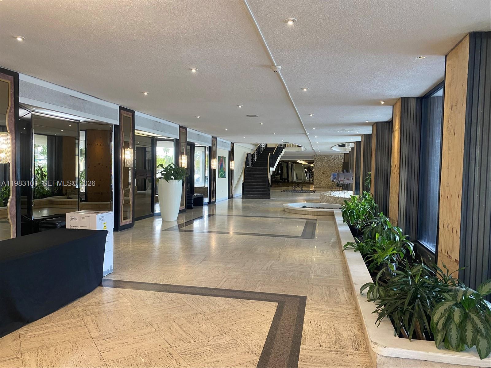 5555 Collins Ave #17A Miami Beach, FL 33140