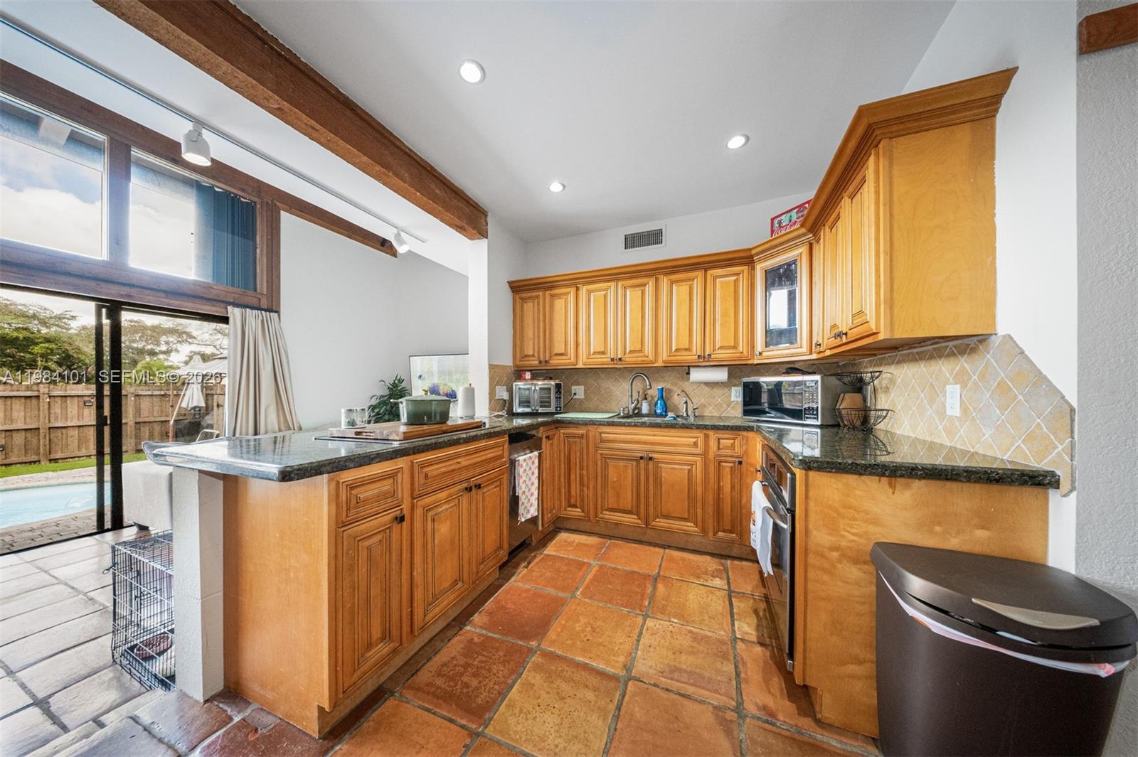 10141 Woodbury Ct Pembroke Pines, FL 33026