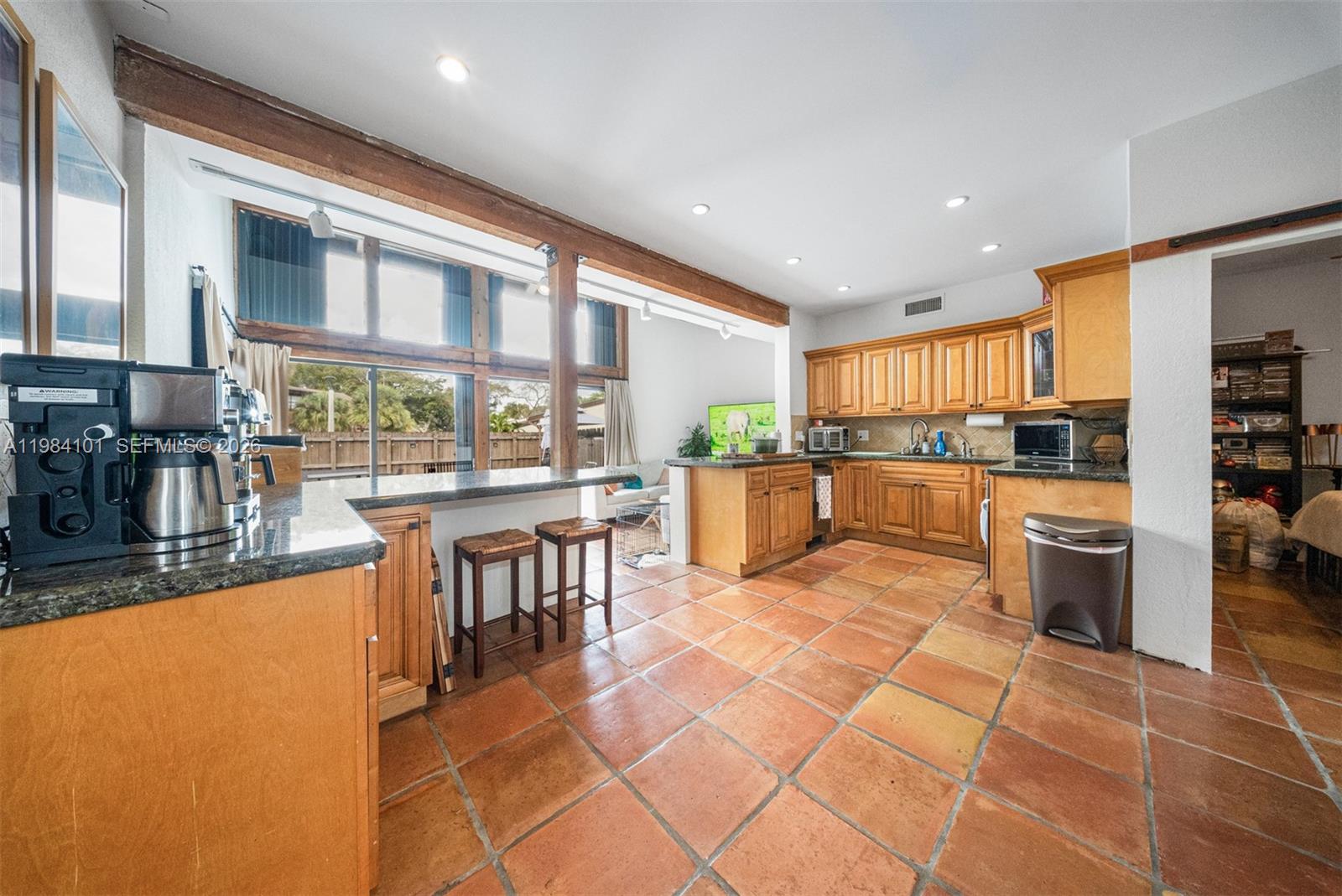 10141 Woodbury Ct Pembroke Pines, FL 33026