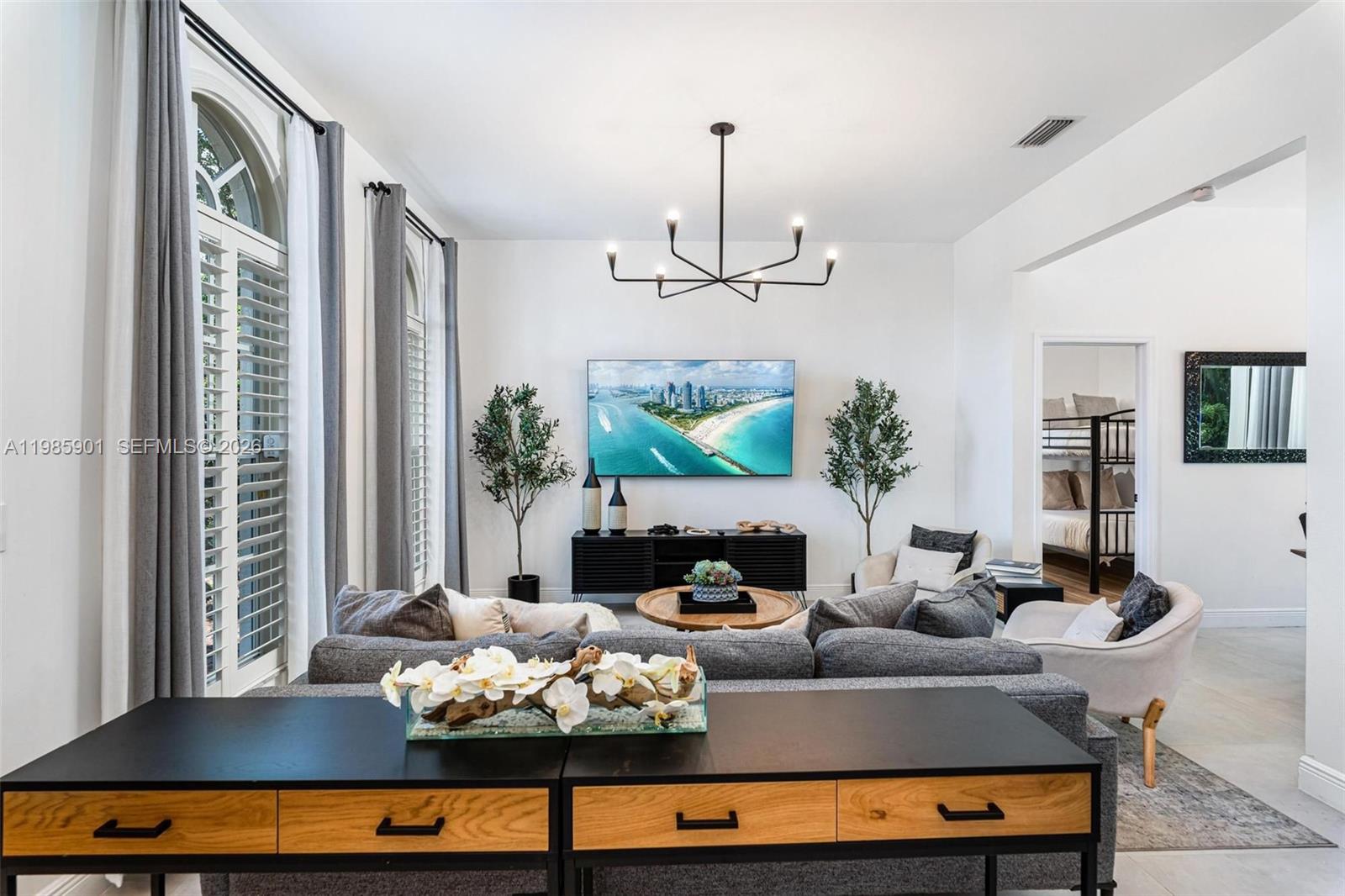 5100 NW 76th Pl Fort Lauderdale, FL 33073