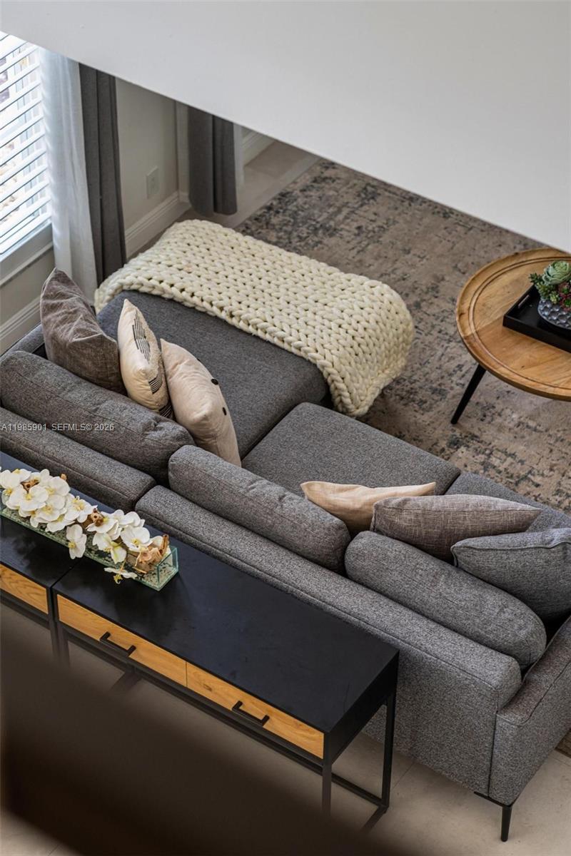 5100 NW 76th Pl Fort Lauderdale, FL 33073