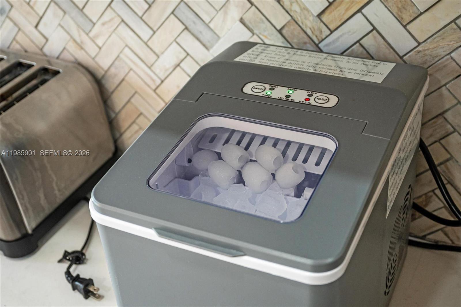 5100 NW 76th Pl Fort Lauderdale, FL 33073