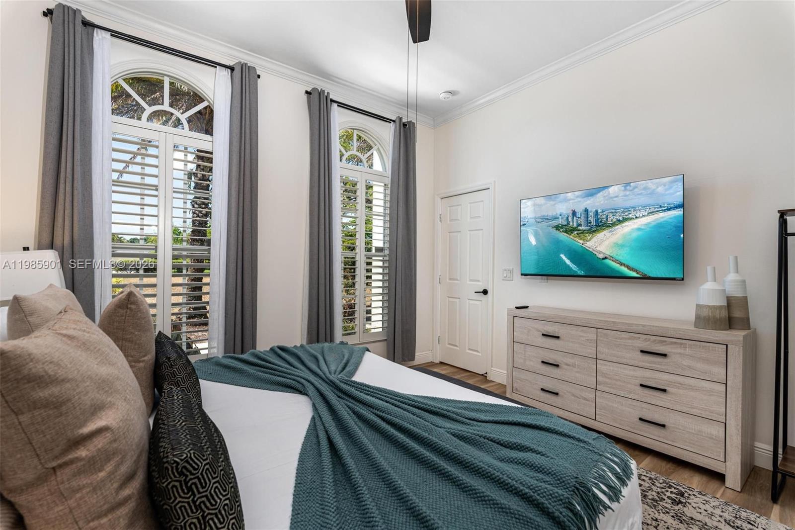 5100 NW 76th Pl Fort Lauderdale, FL 33073