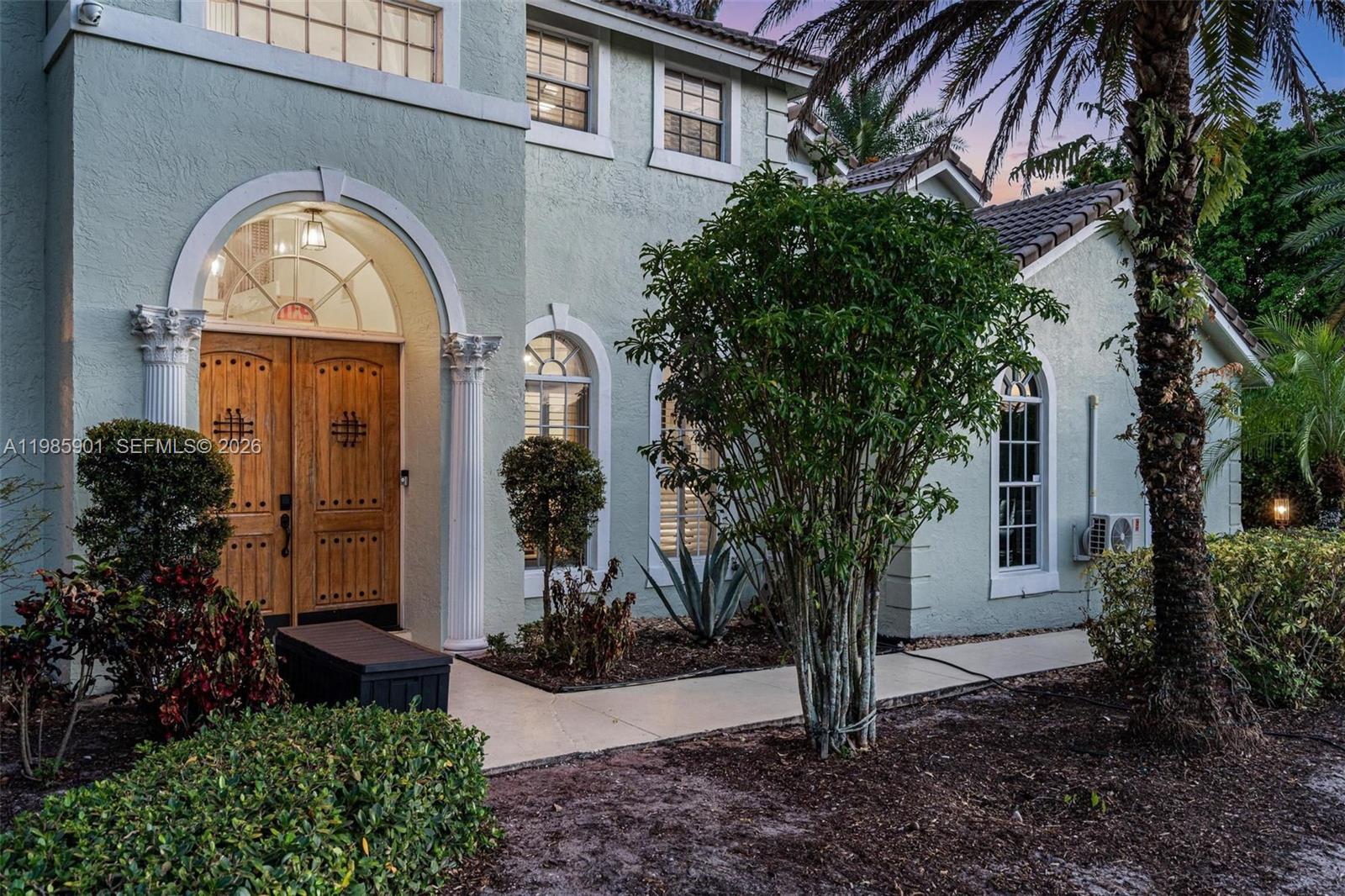 5100 NW 76th Pl Fort Lauderdale, FL 33073