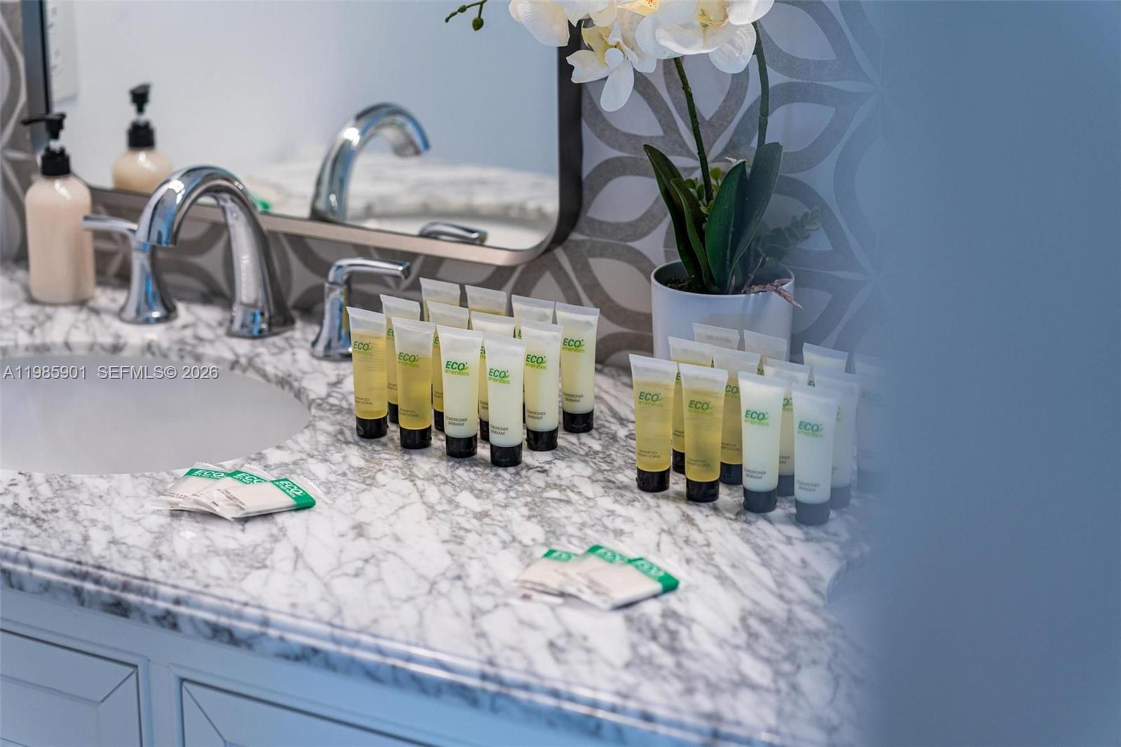 5100 NW 76th Pl Fort Lauderdale, FL 33073