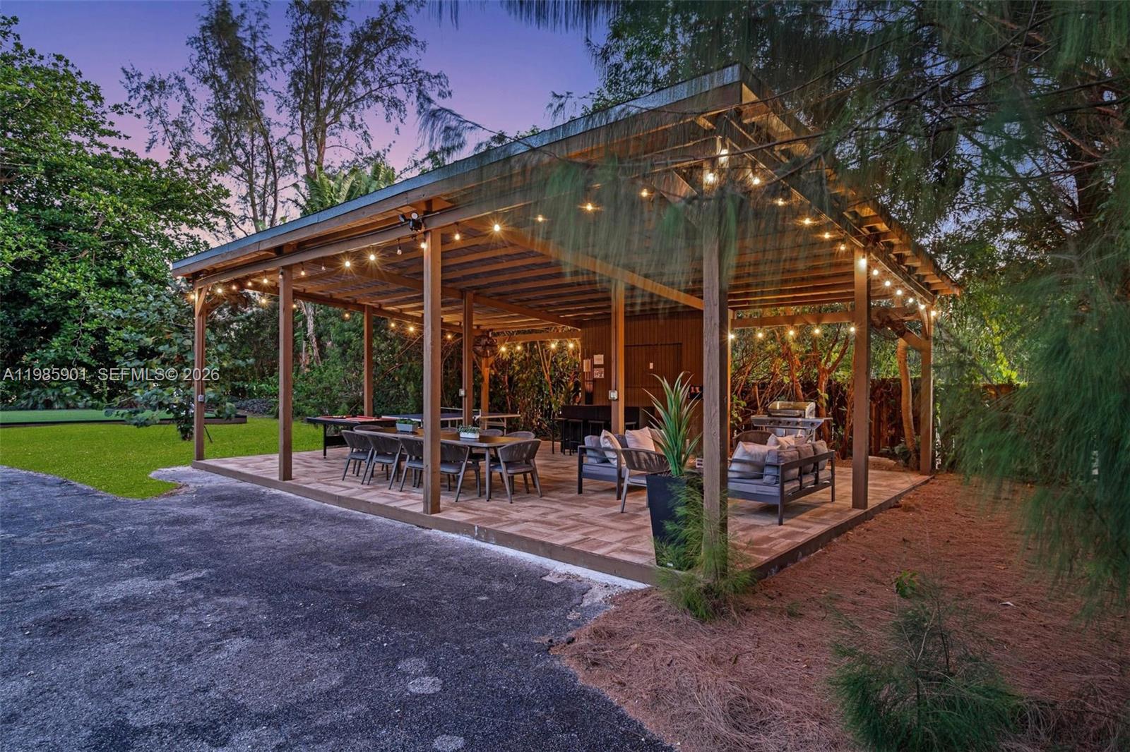 5100 NW 76th Pl Fort Lauderdale, FL 33073