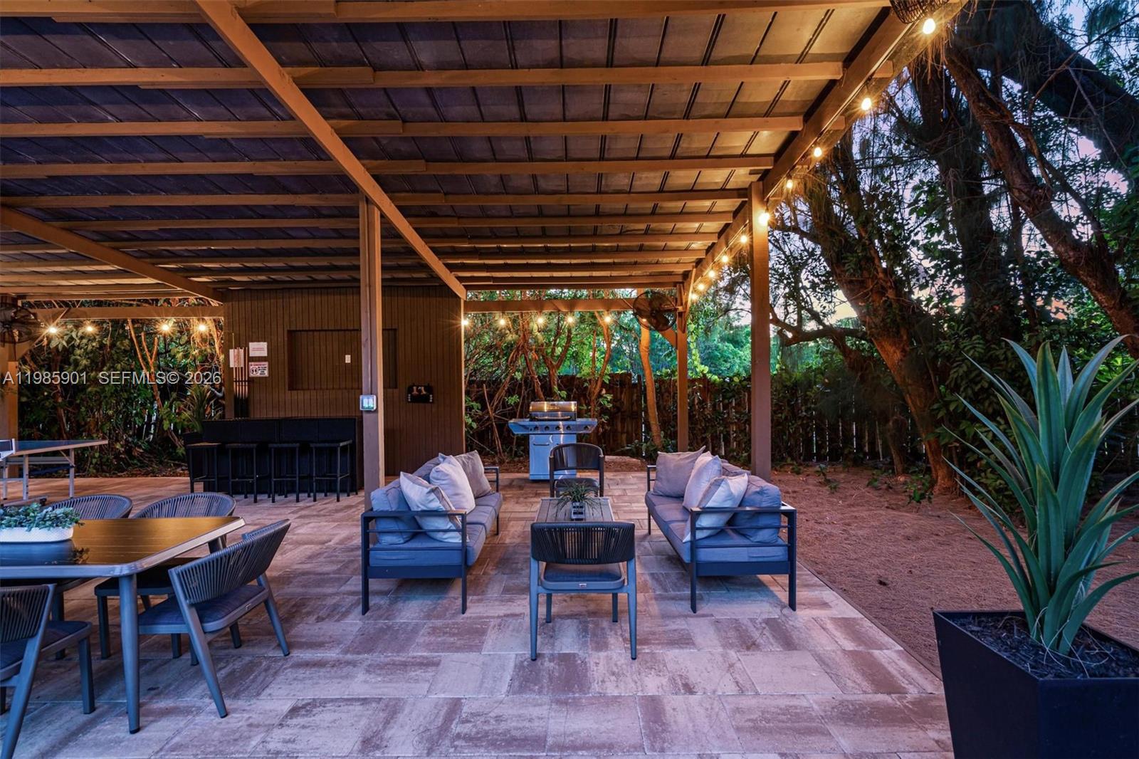 5100 NW 76th Pl Fort Lauderdale, FL 33073