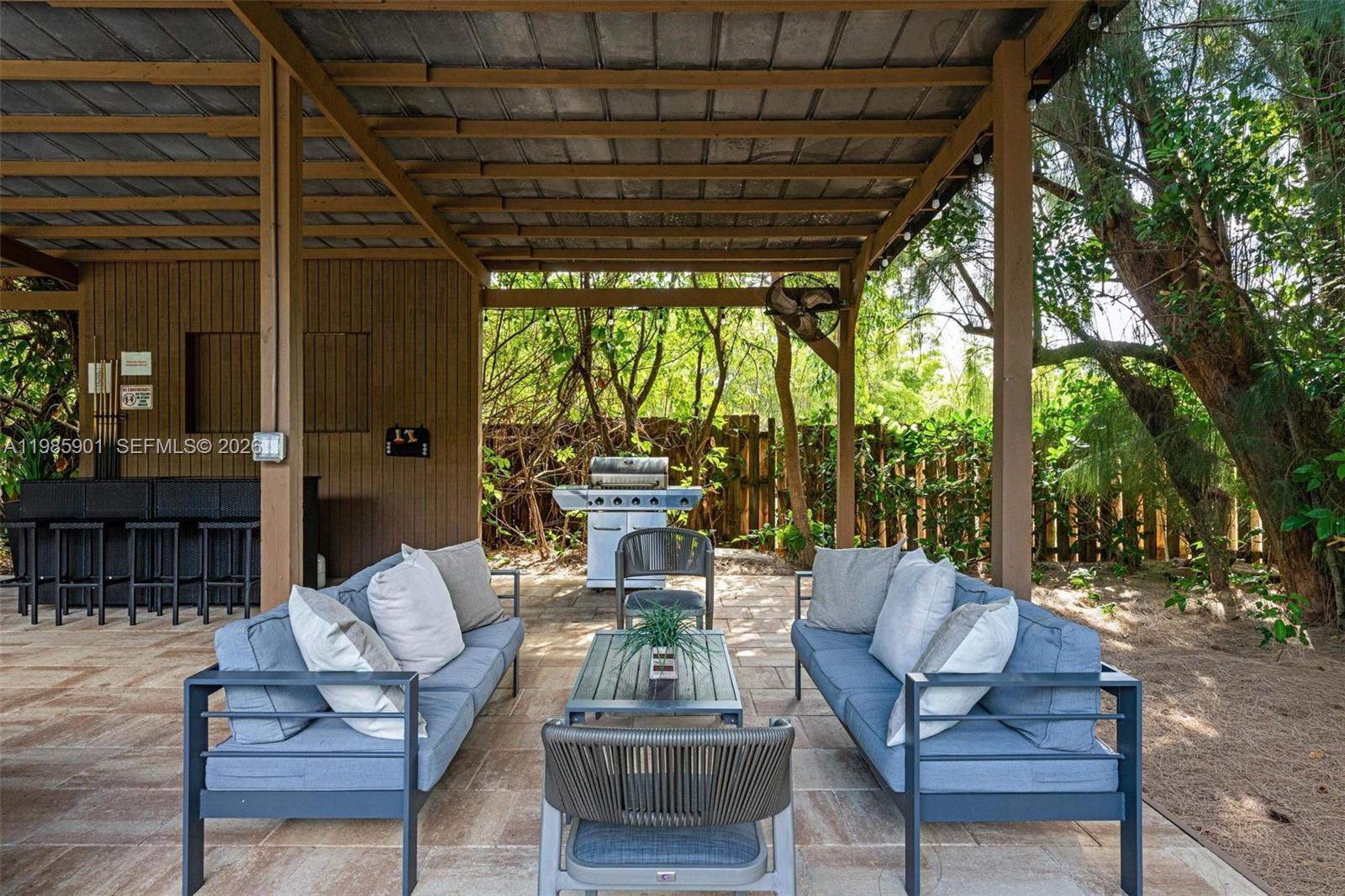 5100 NW 76th Pl Fort Lauderdale, FL 33073