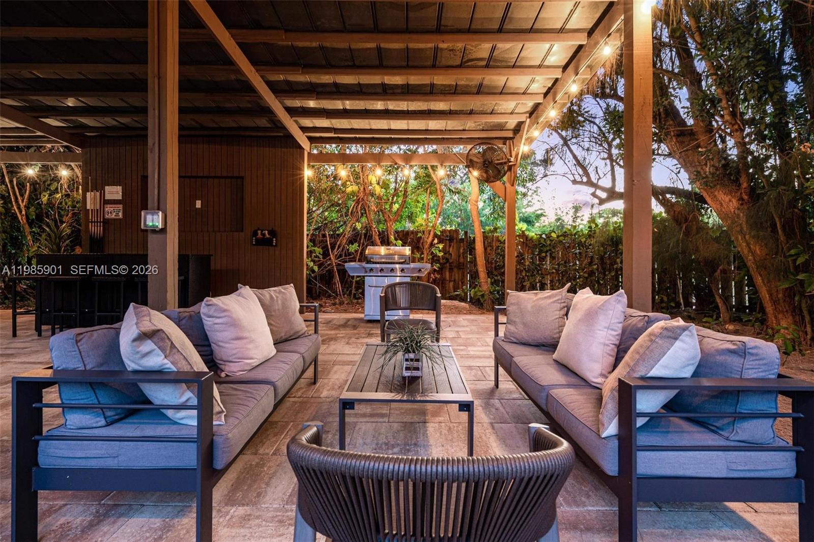 5100 NW 76th Pl Fort Lauderdale, FL 33073