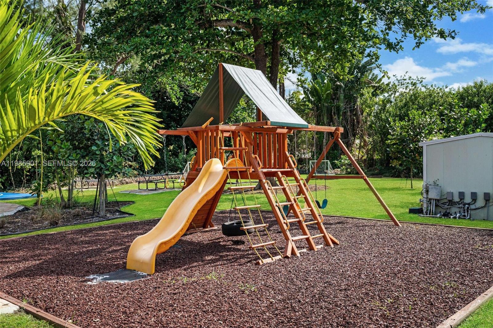 5100 NW 76th Pl Fort Lauderdale, FL 33073