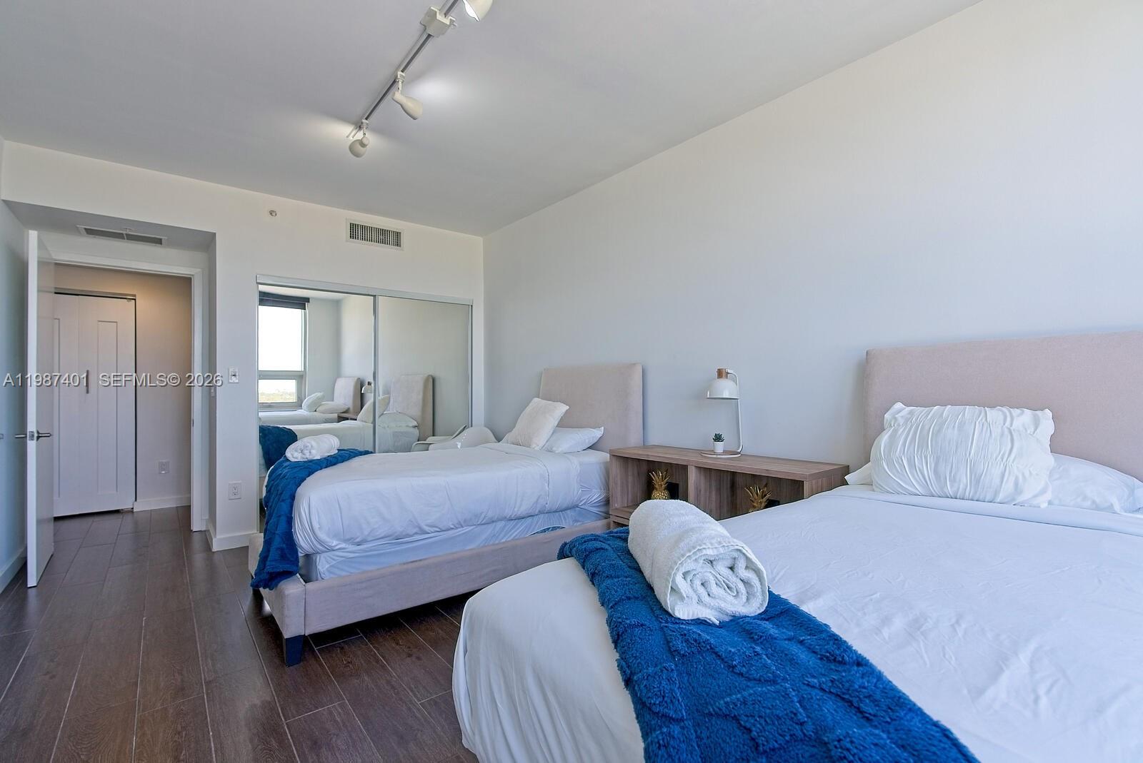 3250 NE 1st Ave #1006 Miami, FL 33137