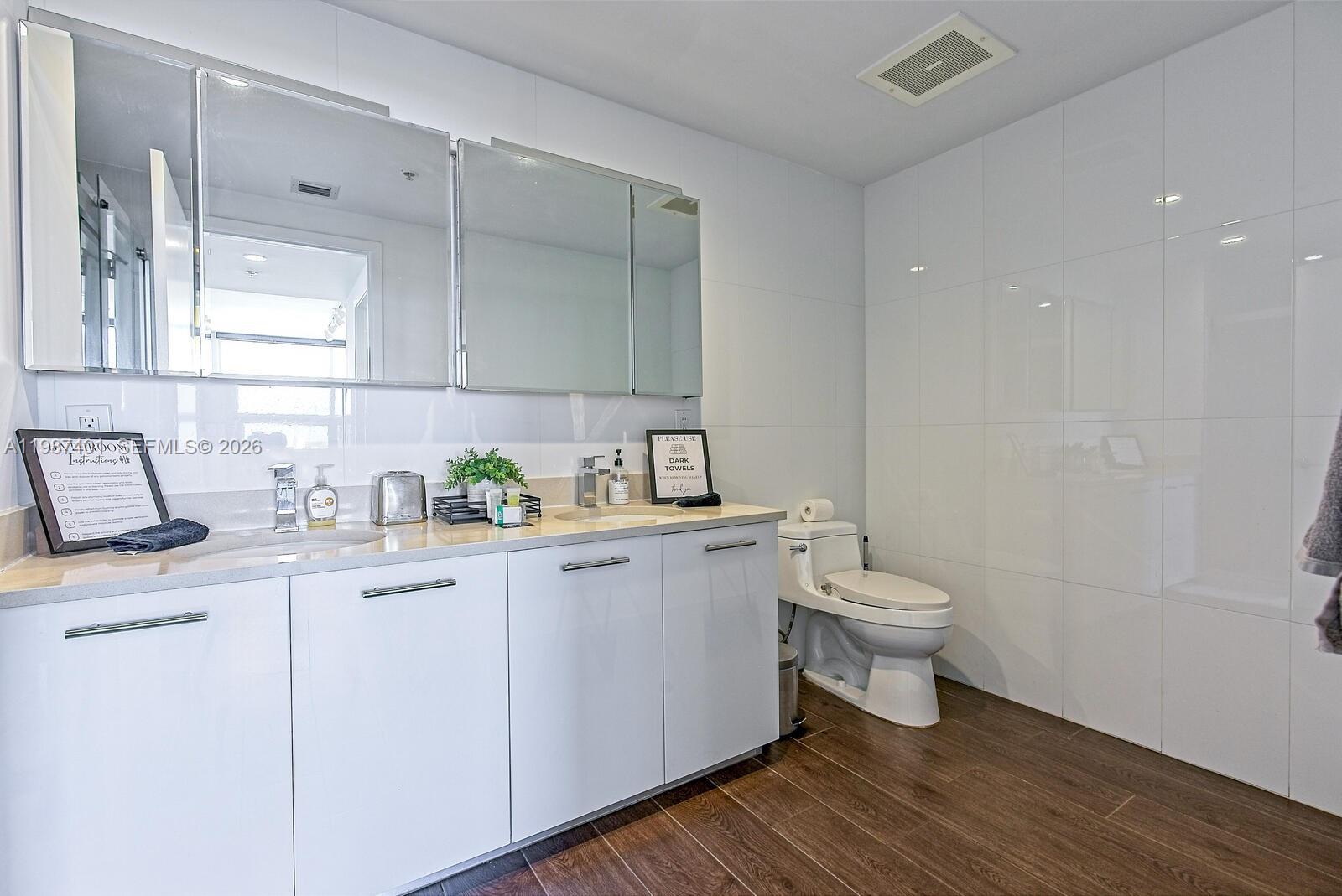 3250 NE 1st Ave #1006 Miami, FL 33137