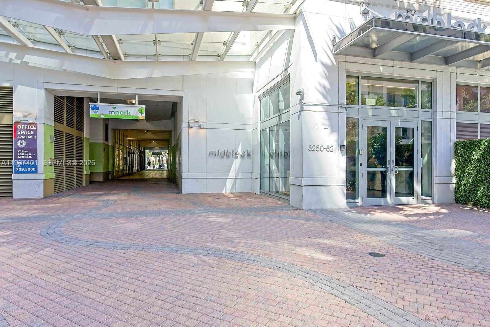 3250 NE 1st Ave #1006 Miami, FL 33137