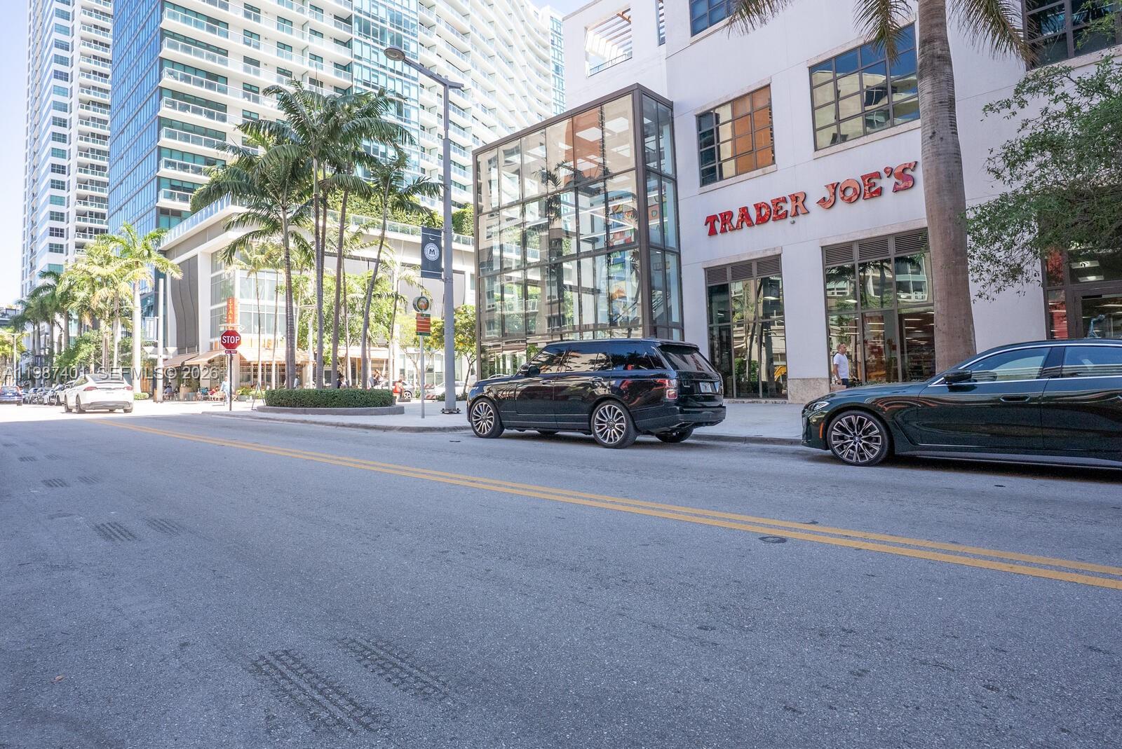 3250 NE 1st Ave #1006 Miami, FL 33137