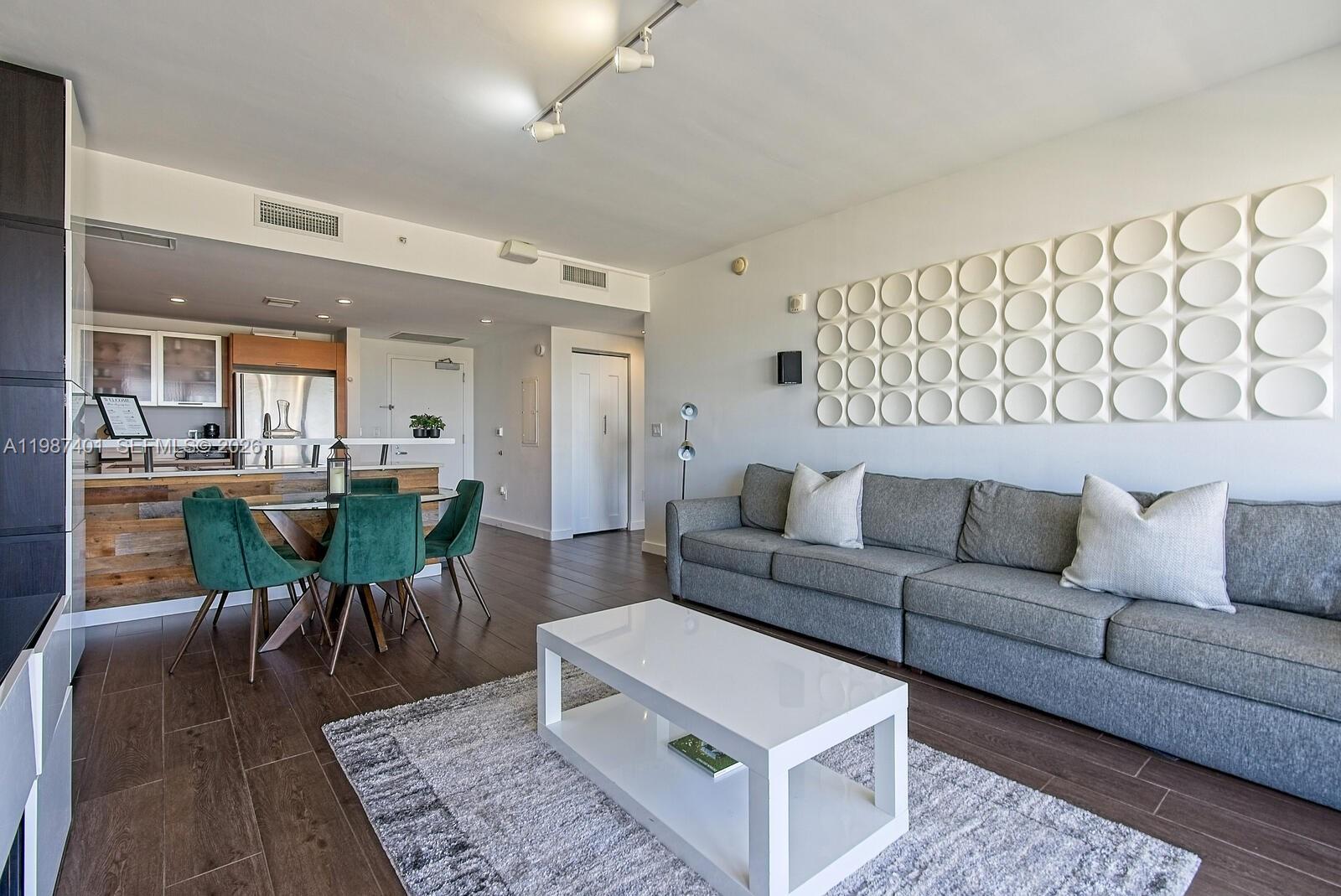 3250 NE 1st Ave #1006 Miami, FL 33137