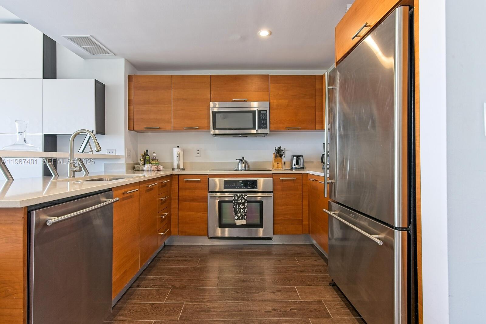 3250 NE 1st Ave #1006 Miami, FL 33137