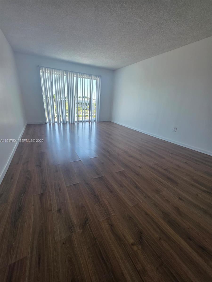 494 NW 165th St Rd #C-605