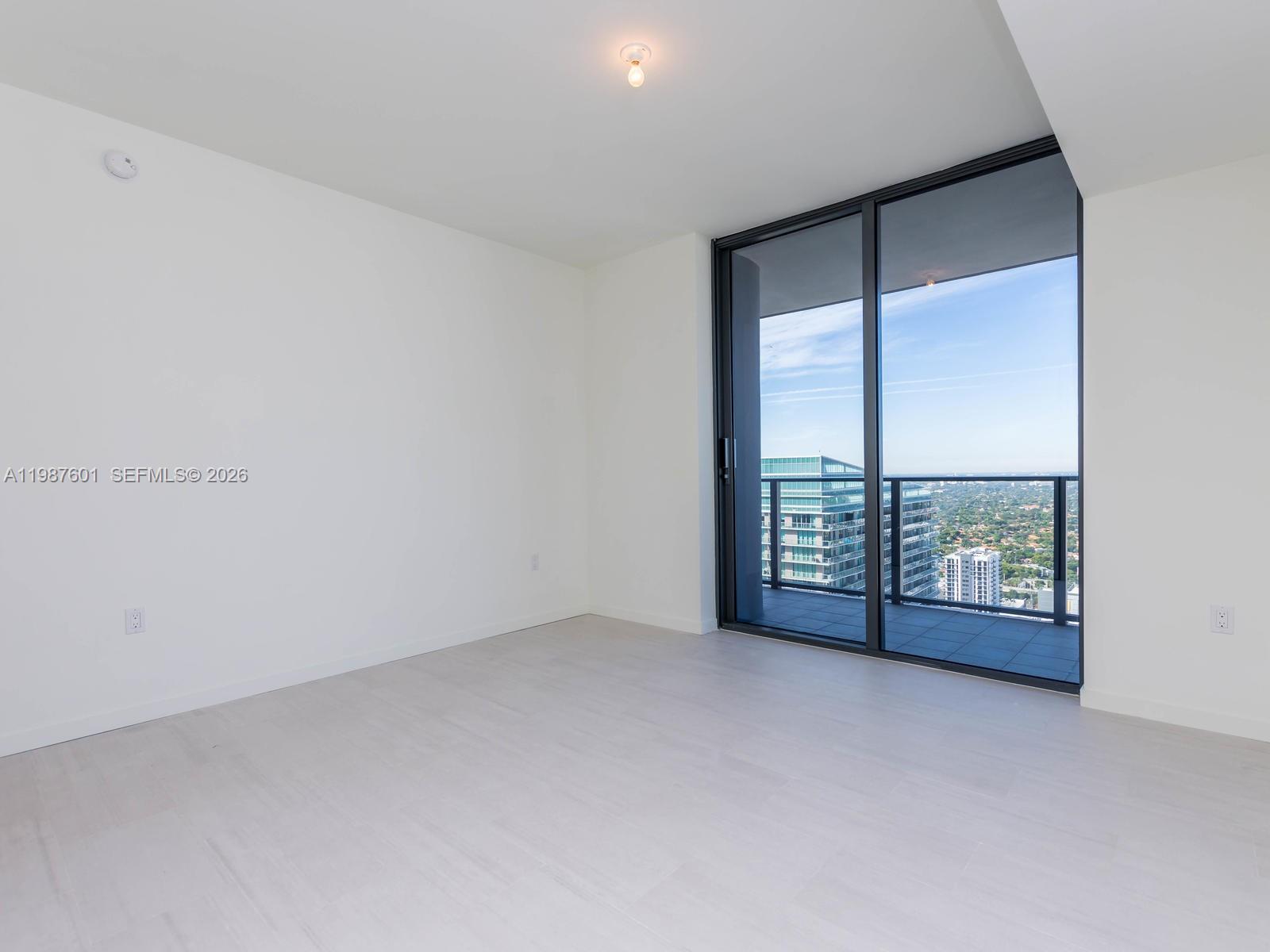 1000 Brickell Plz #4104 Miami, FL 33131