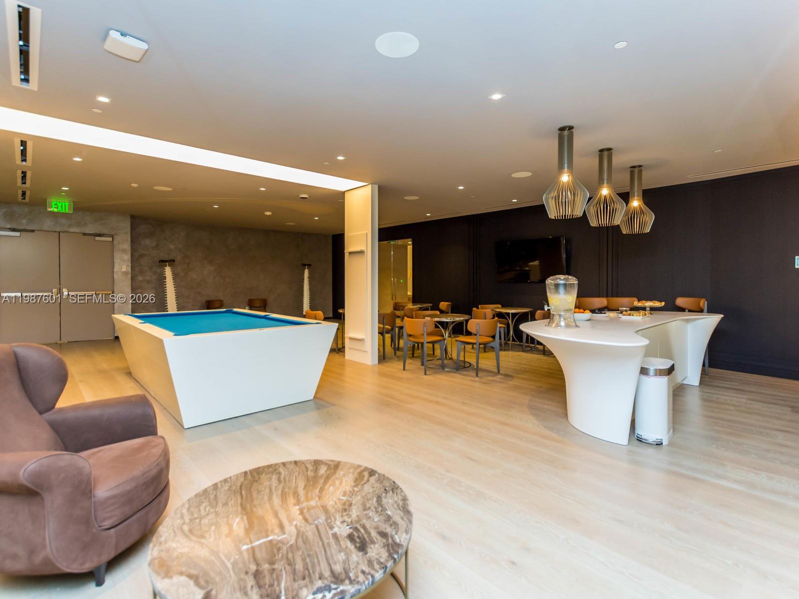 1000 Brickell Plz #4104 Miami, FL 33131