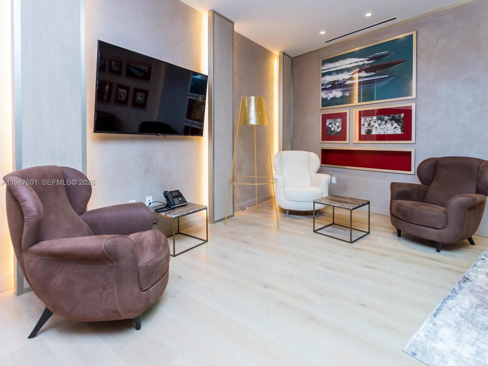 1000 Brickell Plz #4104 Miami, FL 33131