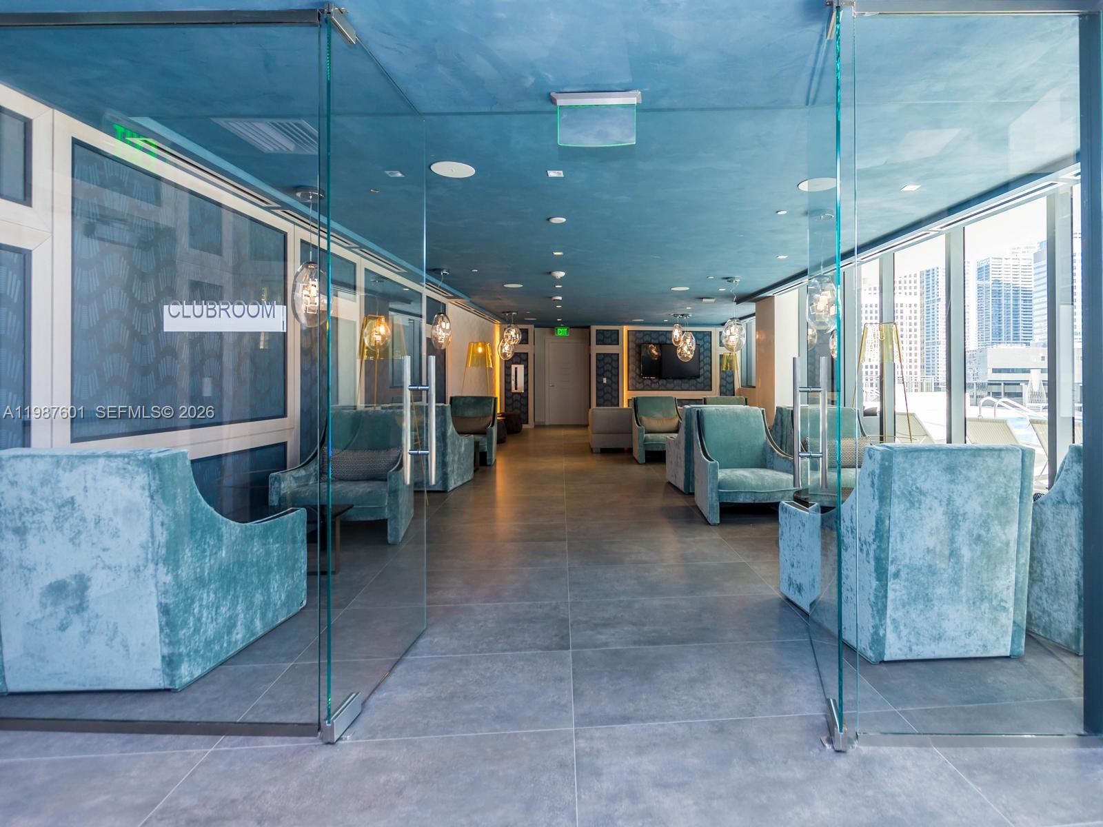 1000 Brickell Plz #4104 Miami, FL 33131