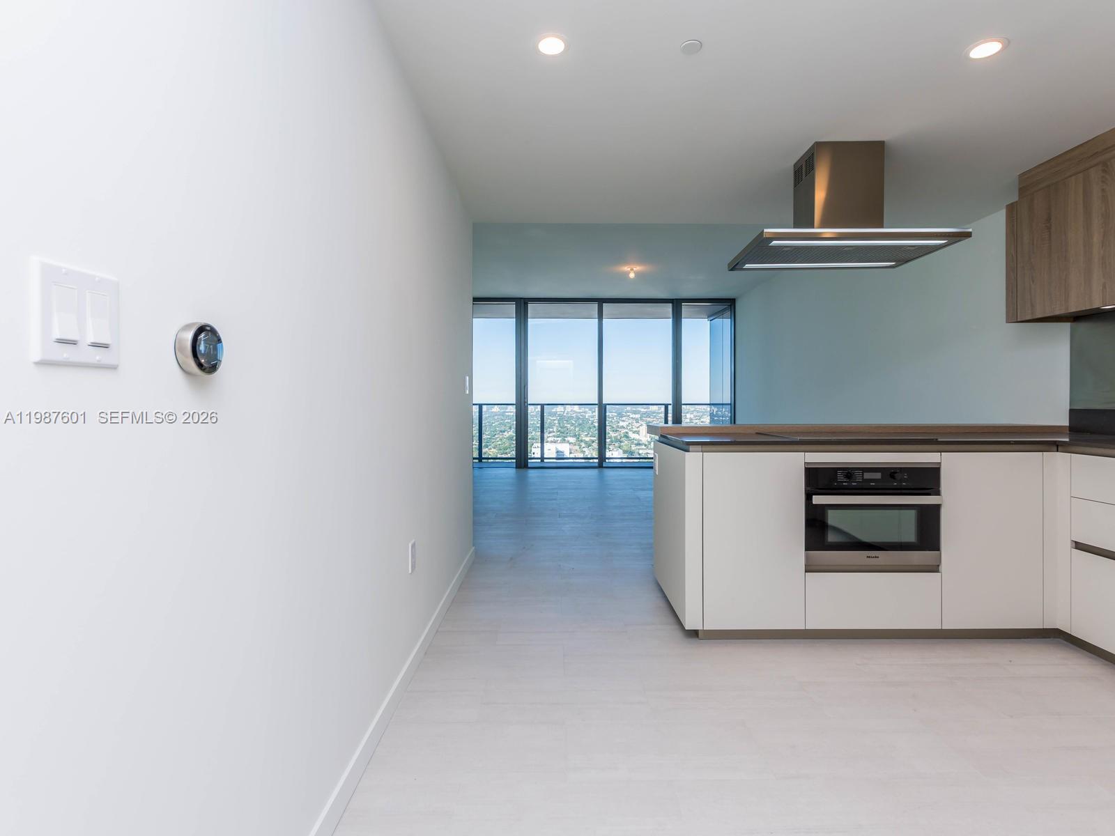 1000 Brickell Plz #4104 Miami, FL 33131