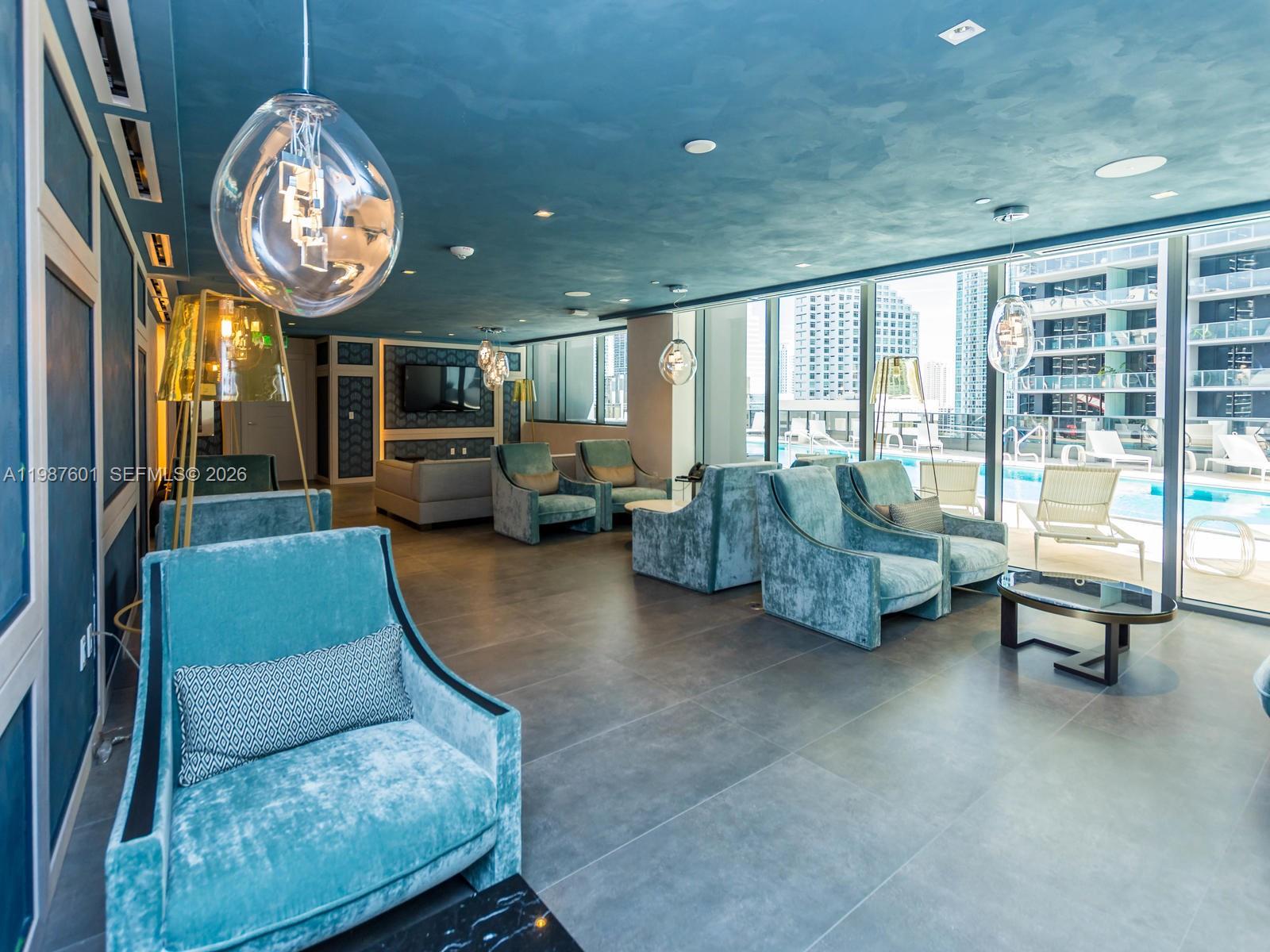 1000 Brickell Plz #4104 Miami, FL 33131